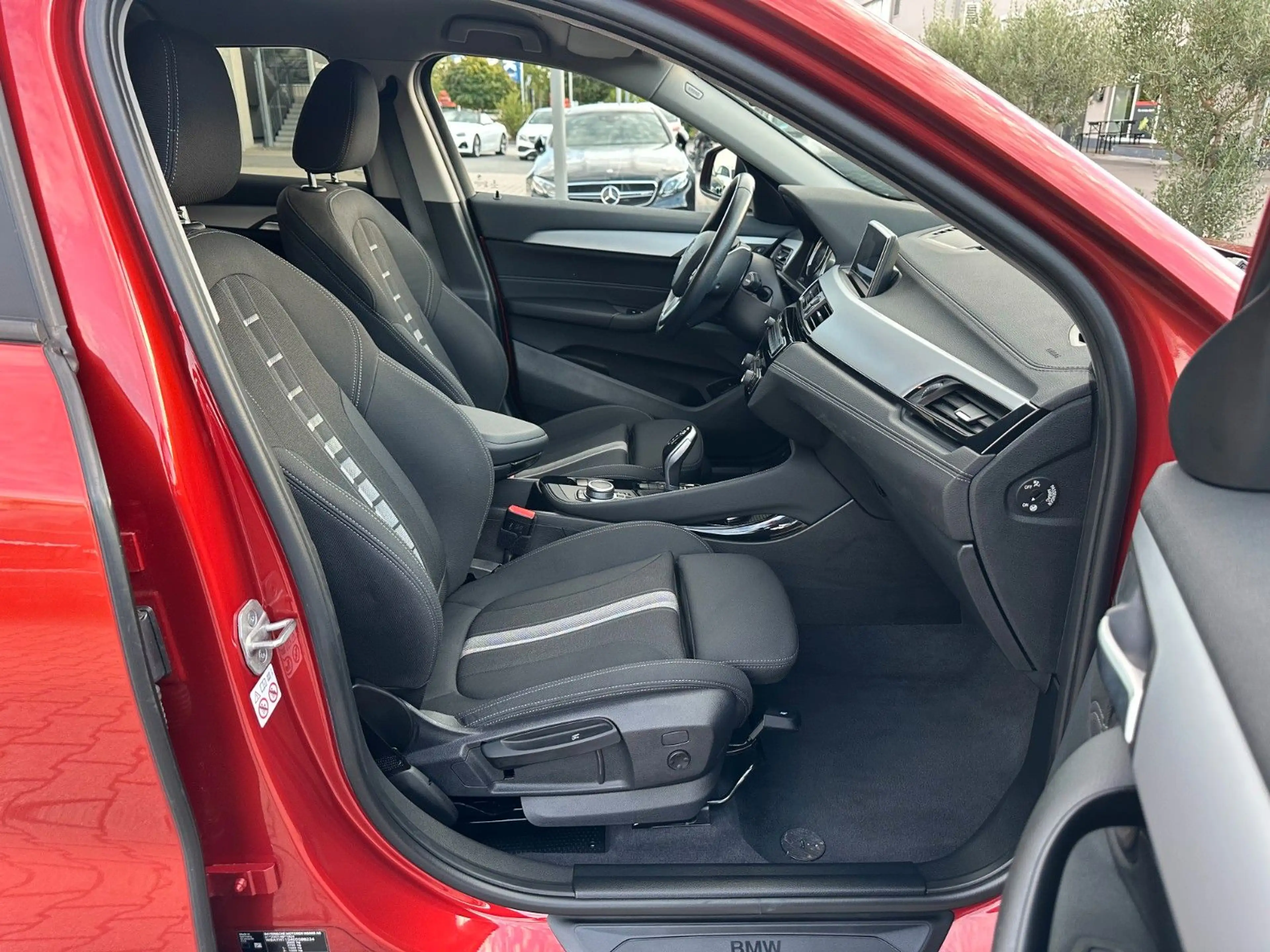 BMW X2 sDrive 18 i -KAMERA-LED-PDC-GEPFLEGT — photo 17