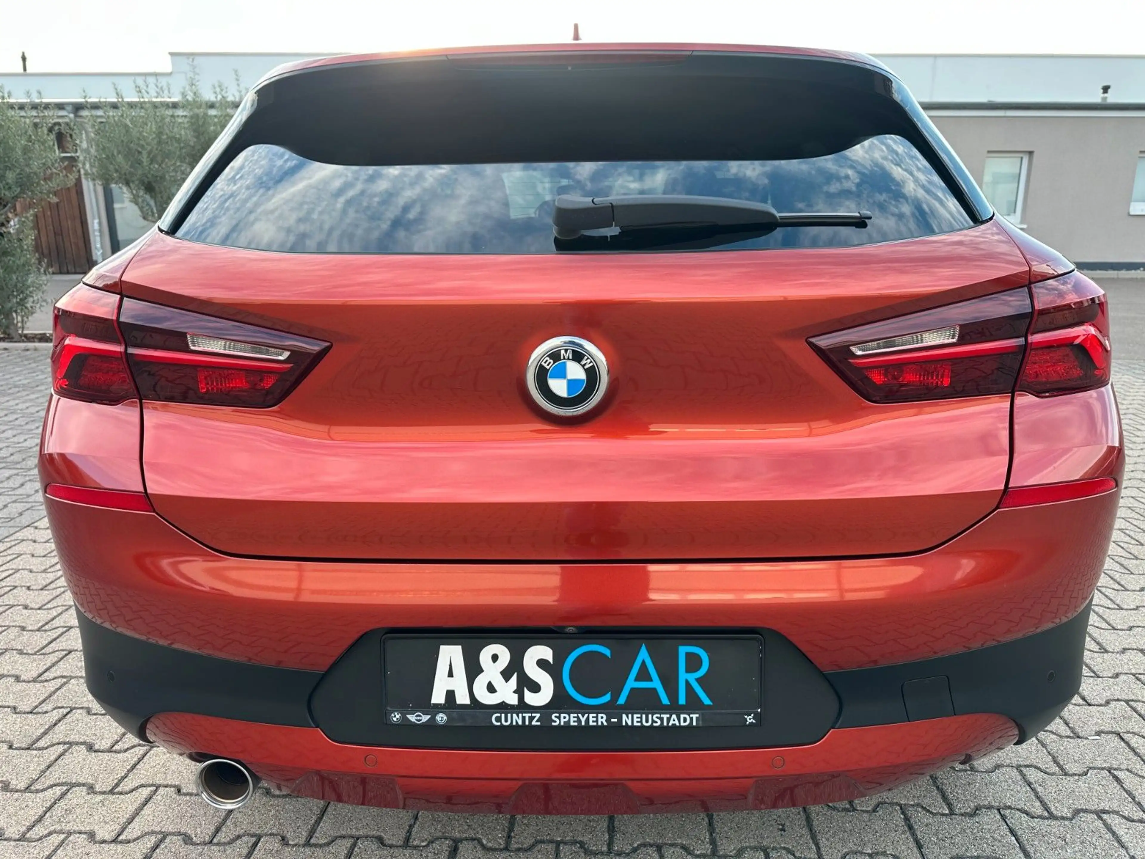 BMW X2 sDrive 18 i -KAMERA-LED-PDC-GEPFLEGT — photo 6