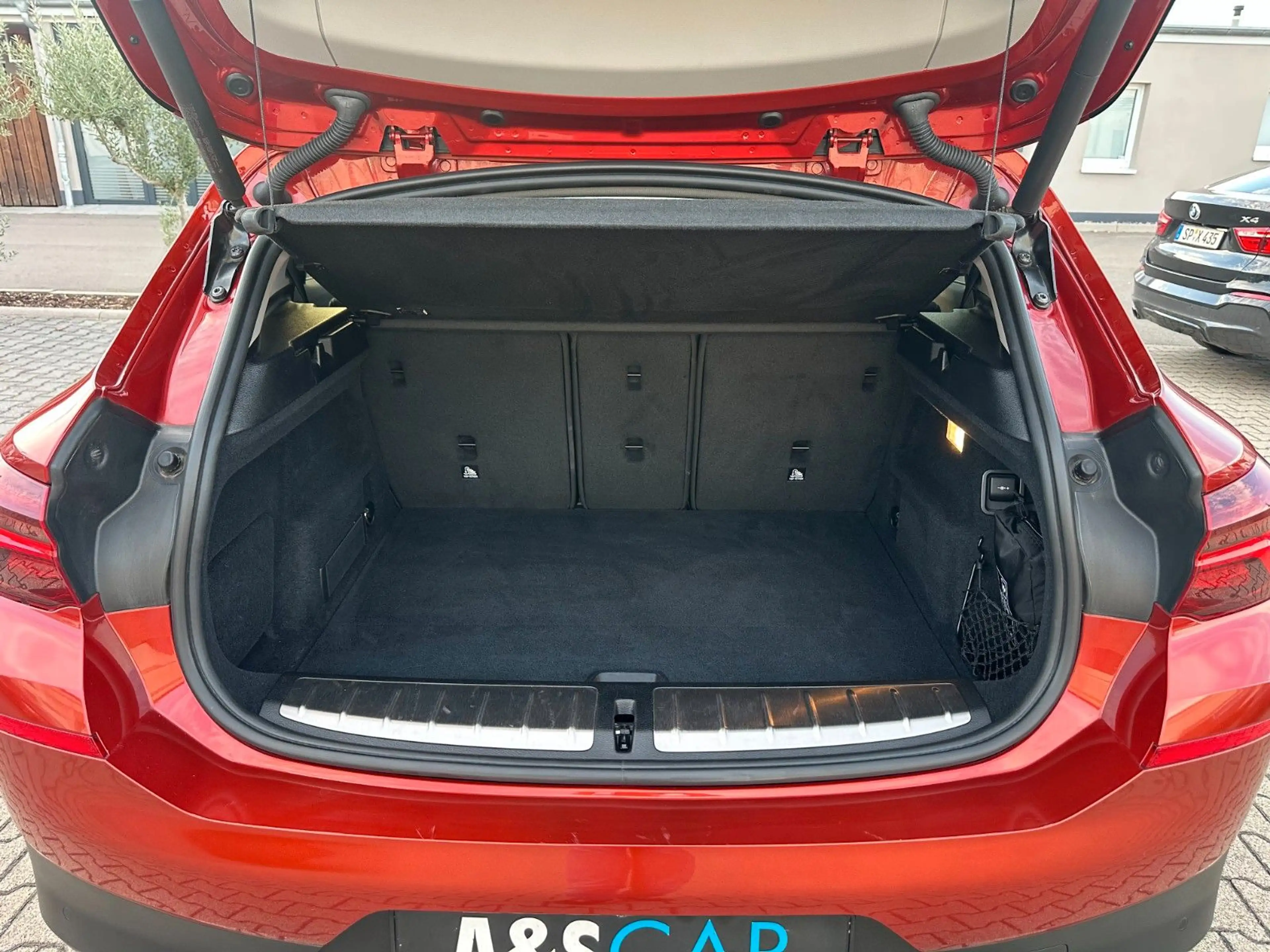 BMW X2 sDrive 18 i -KAMERA-LED-PDC-GEPFLEGT — photo 19