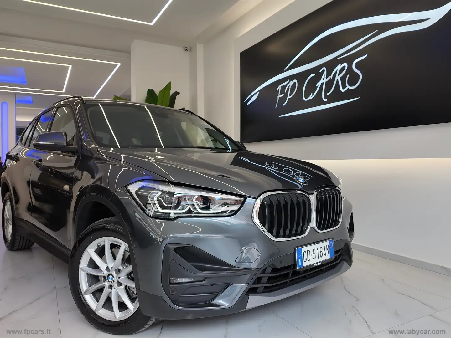 BMW X1 sDrive18d xLine Gris - 1