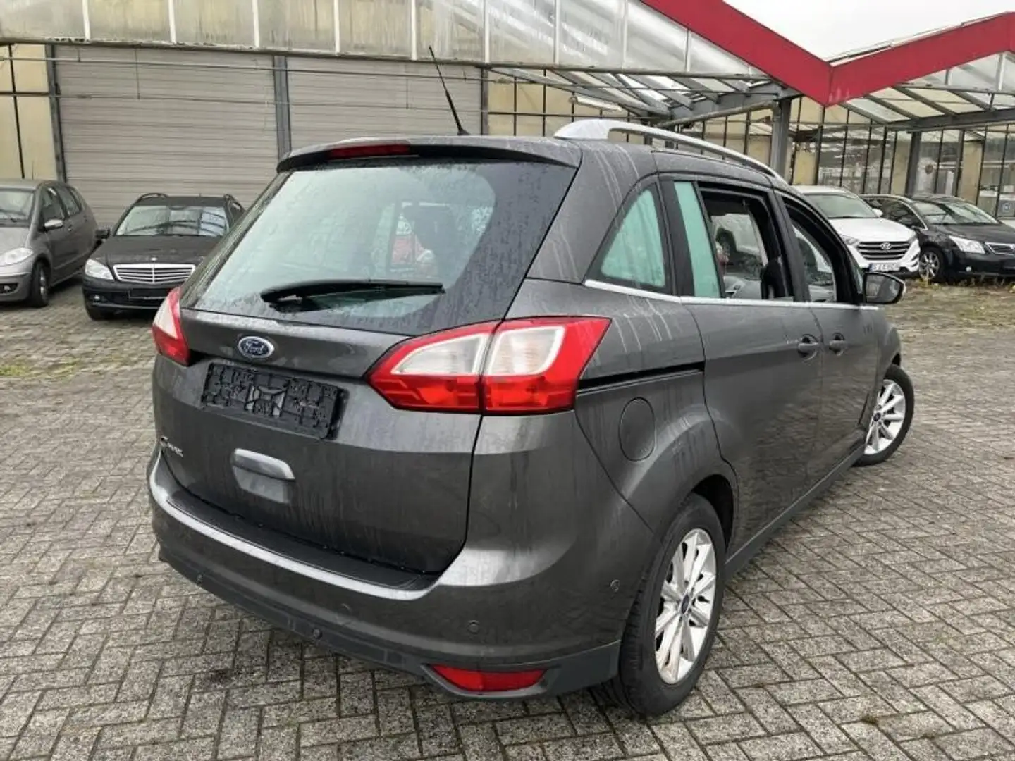 Ford Grand C-Max Titanium Grau - 2