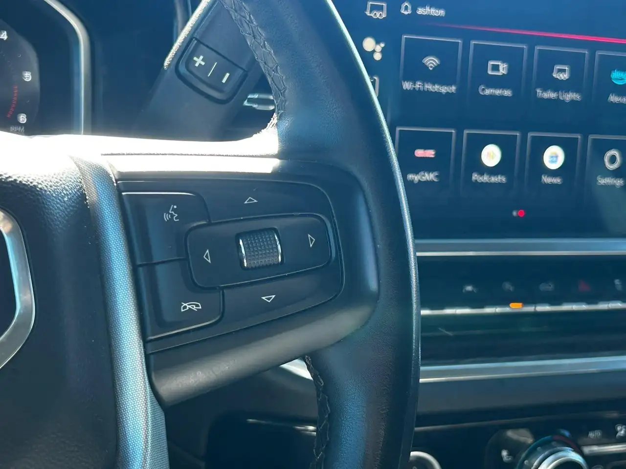 GMC Sierra 1500 снимка GMC Sierra 1500