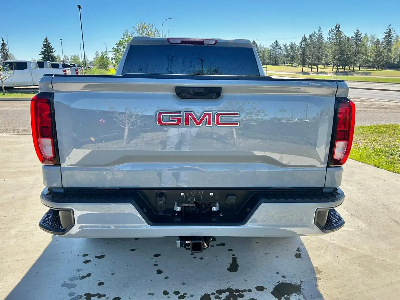 GMC Sierra 1500 снимка GMC Sierra 1500