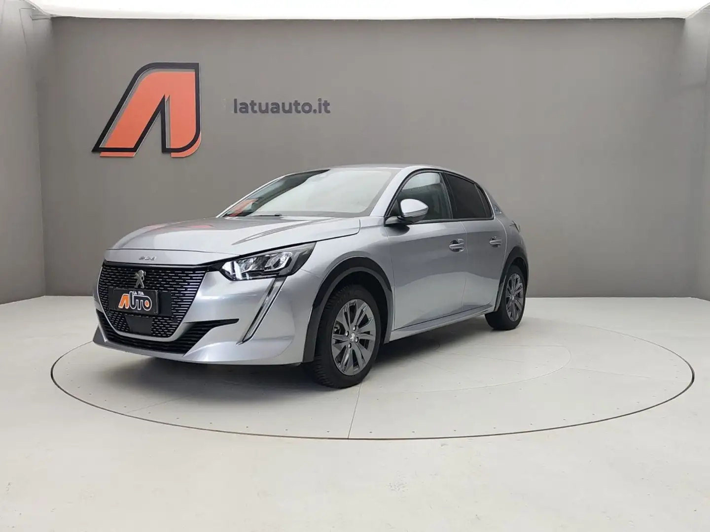 Peugeot e-208 ALLURE PACK 100KW 136CV Gris - 2