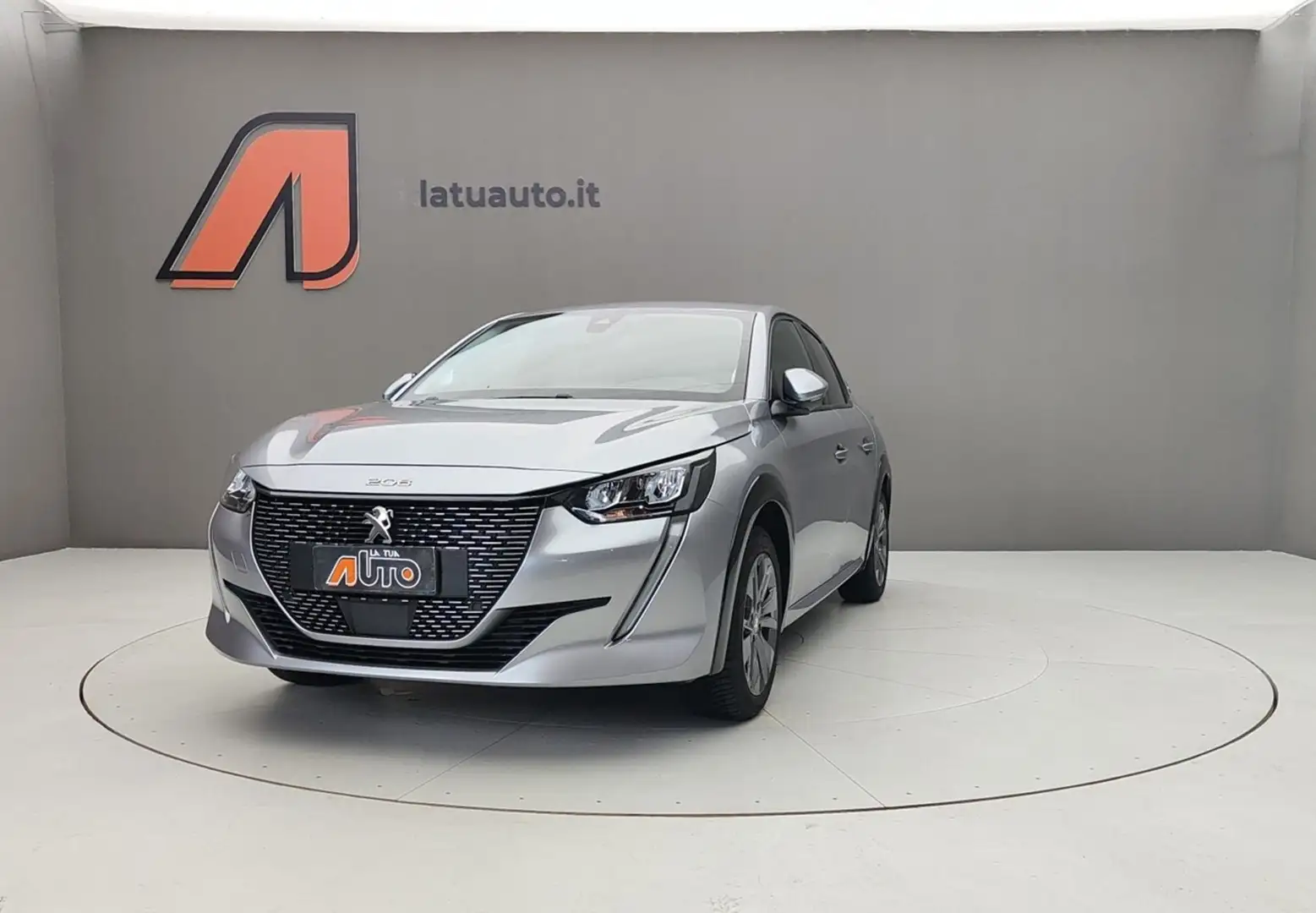 Peugeot e-208 ALLURE PACK 100KW 136CV Gris - 1