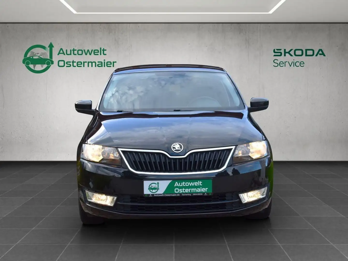 Skoda Rapid/Spaceback 1.2TSI Drive*Climatr.*SHZ*Navi* Schwarz - 2