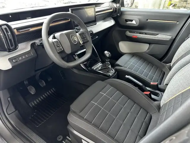 Citroen C3 Aircross view 8