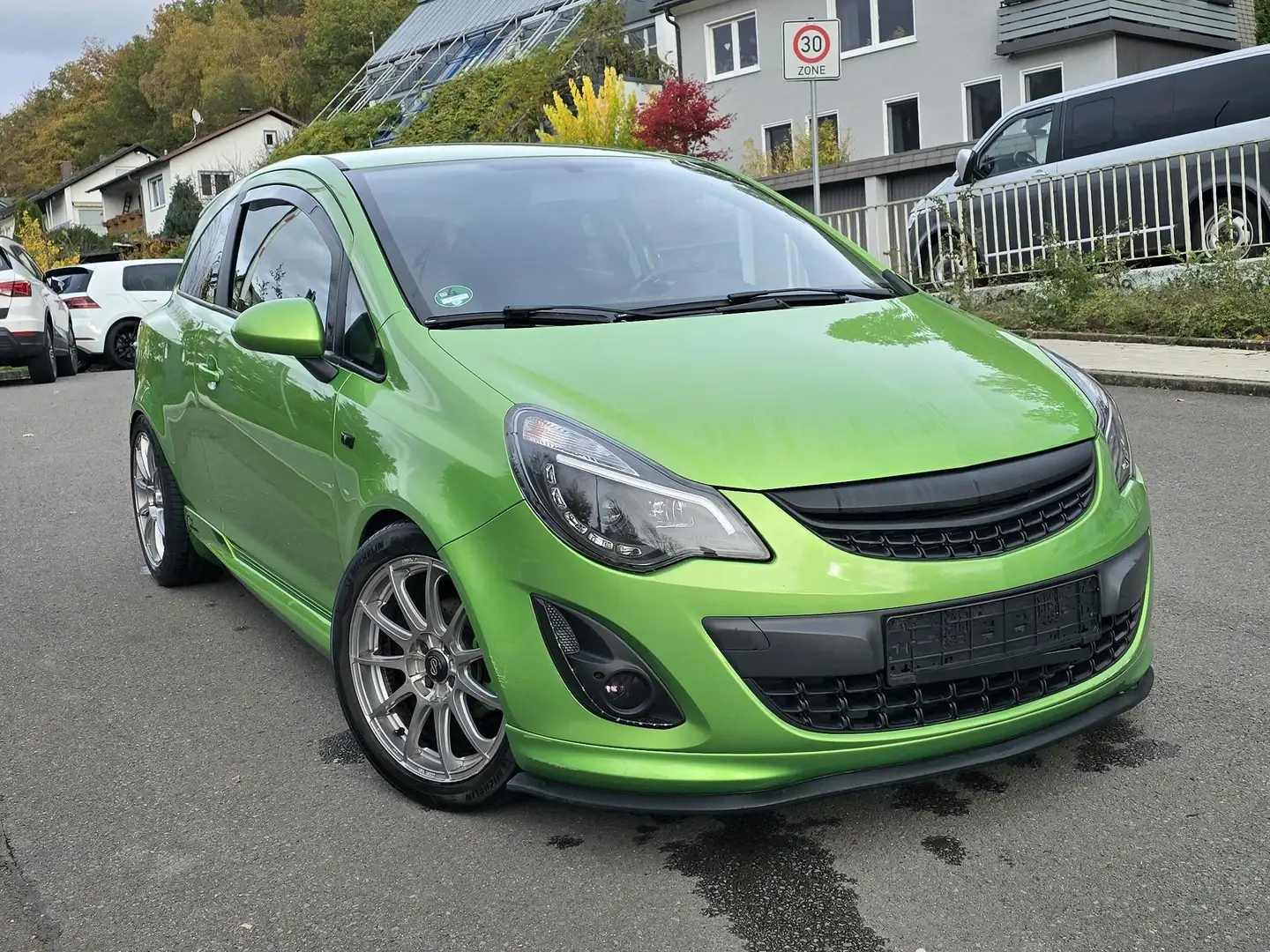 Opel Corsa Corsa 1.4 16V,Tüv Neu, 8F Bereift, Tiefer,Klima Vert - 2