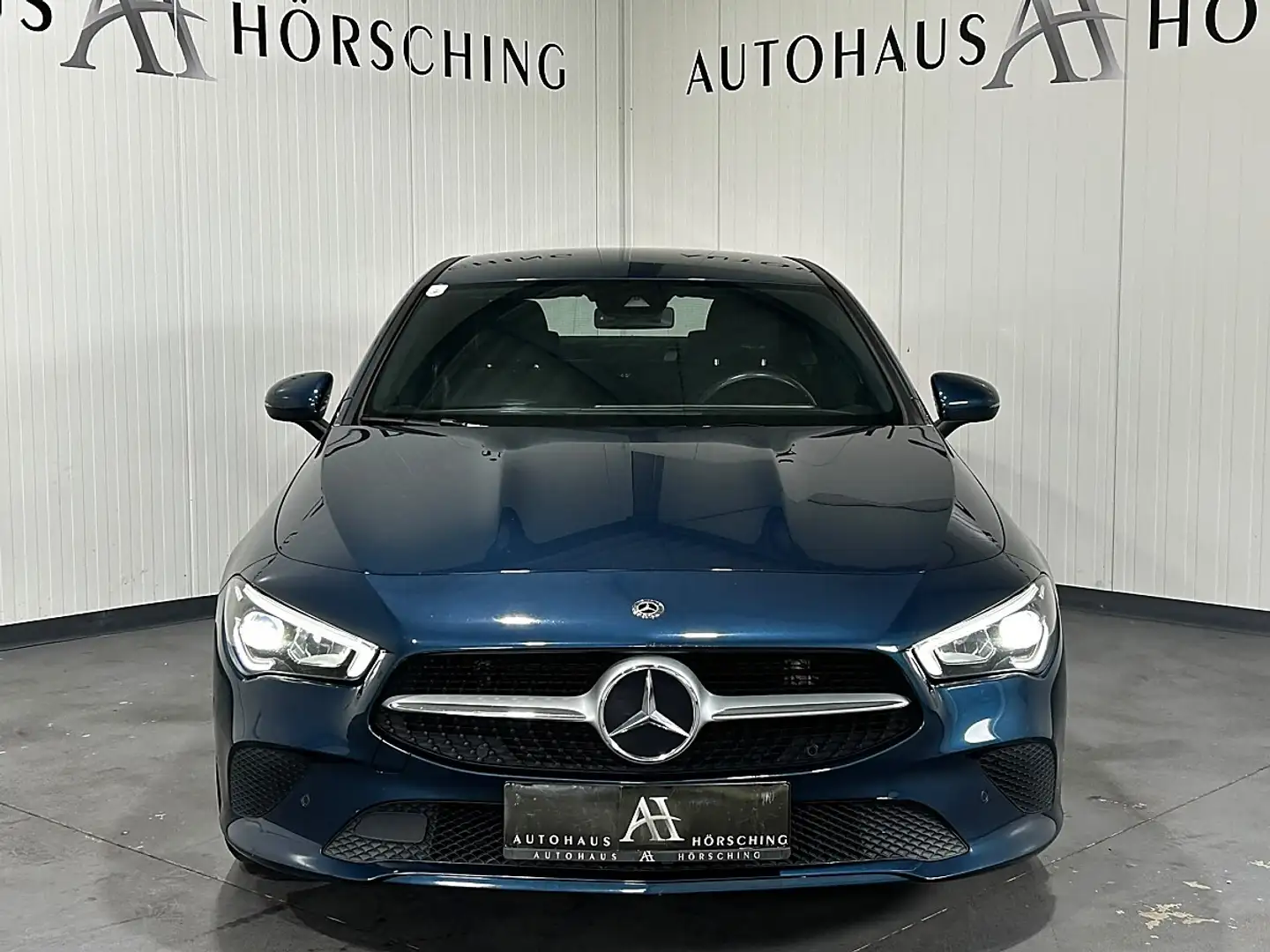 Mercedes-Benz CLA 180 d //SITZHEIZUNG//RÜCKFAHRKAMERA// Blau - 2