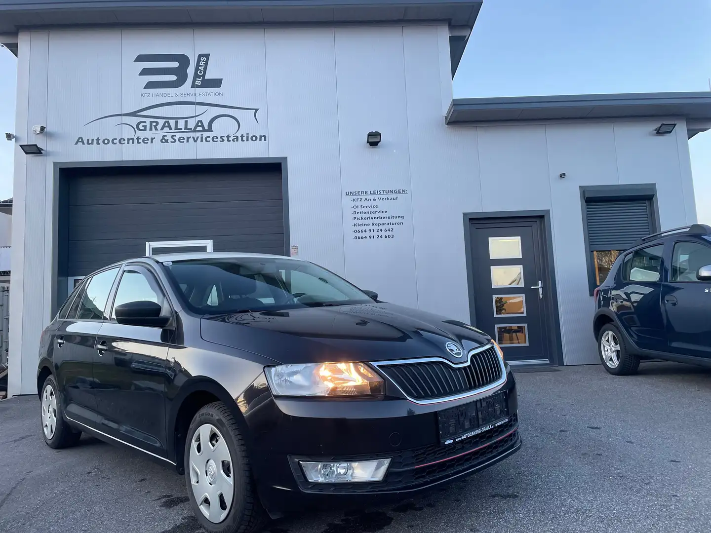 Skoda Rapid/Spaceback Active Schwarz - 1