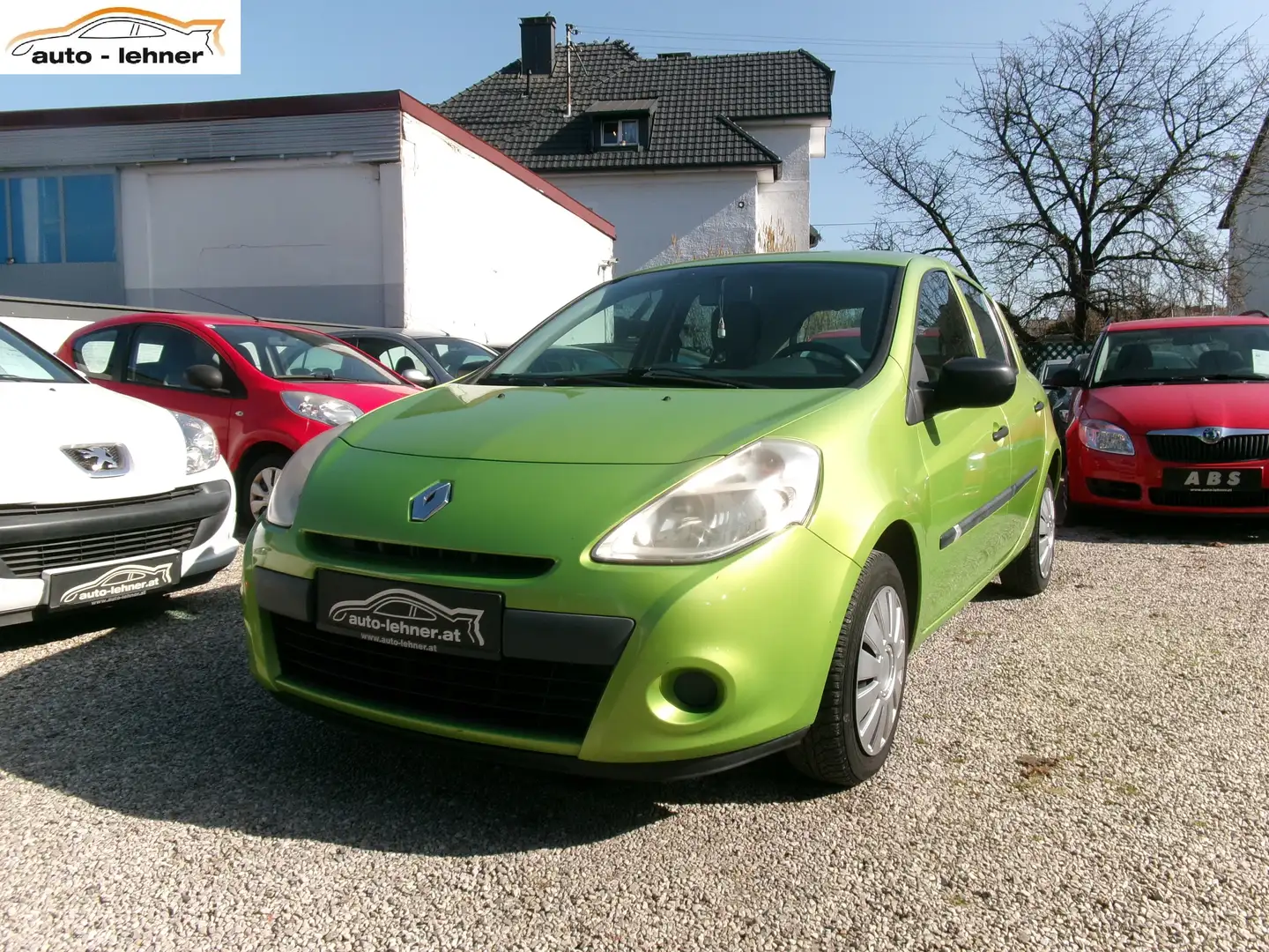 Renault Clio Clio Tonic 1,2 16V Tonic Grün - 1