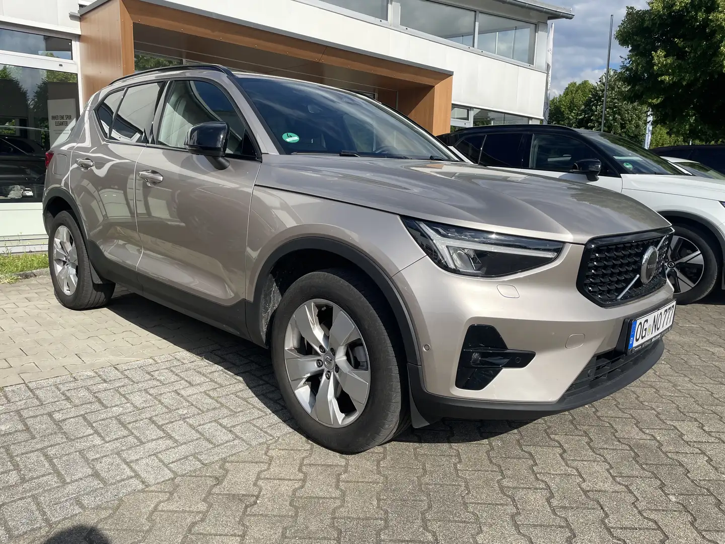 Volvo XC40 XC40 B3 B DKG Plus Dark - 2