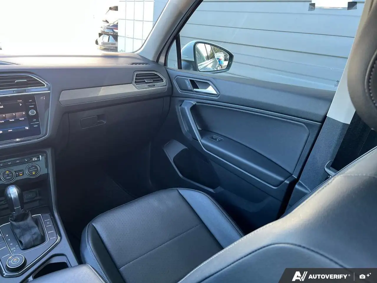 Volkswagen Tiguan снимка Volkswagen Tiguan
