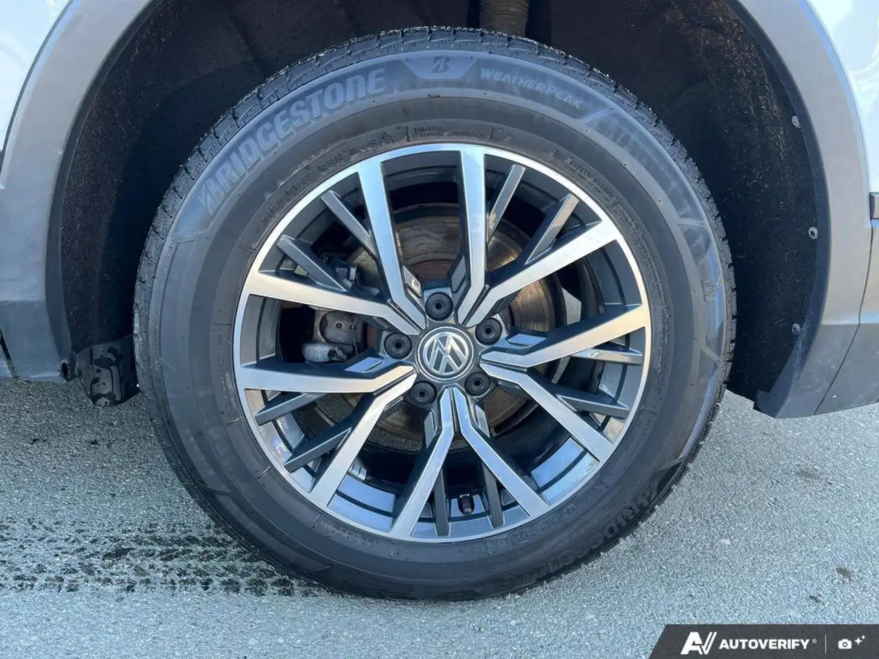 Volkswagen Tiguan снимка Volkswagen Tiguan