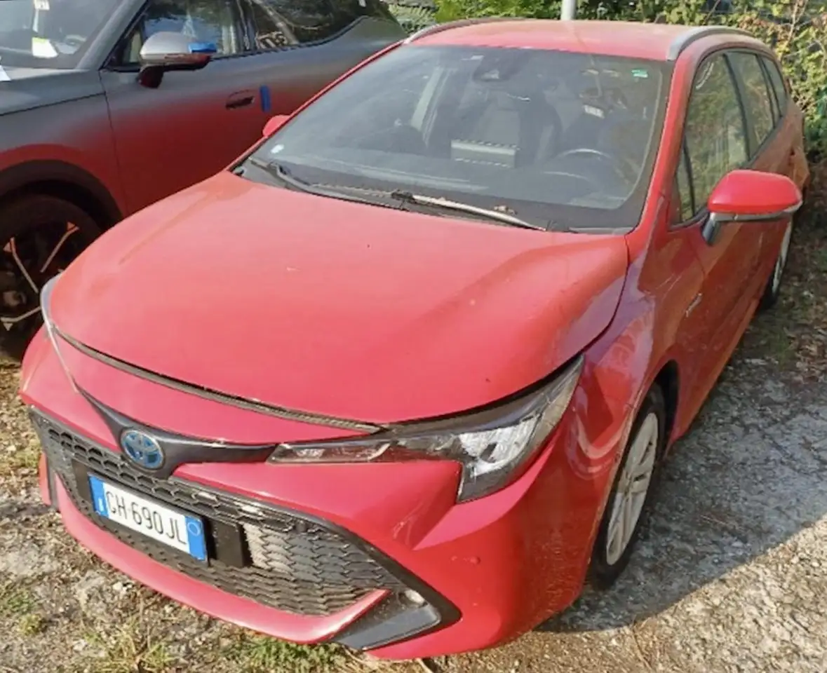 Toyota Corolla Touring Sports 1.8h Business Tech AUTOCARRO N1 — photo 1 of 15
