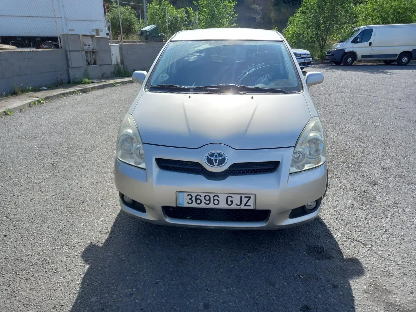 Toyota Corolla Verso 2.2D4D Luna - 2
