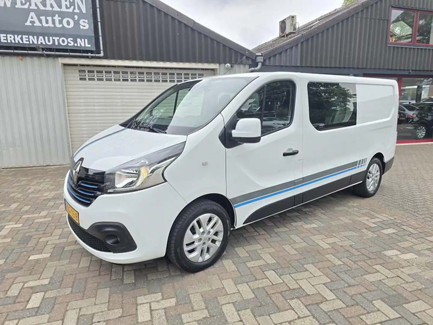 Renault Trafic bestel 1.6 dCi 125pk T29 L2H1 DC Luxe Energy Sport Wit - 2