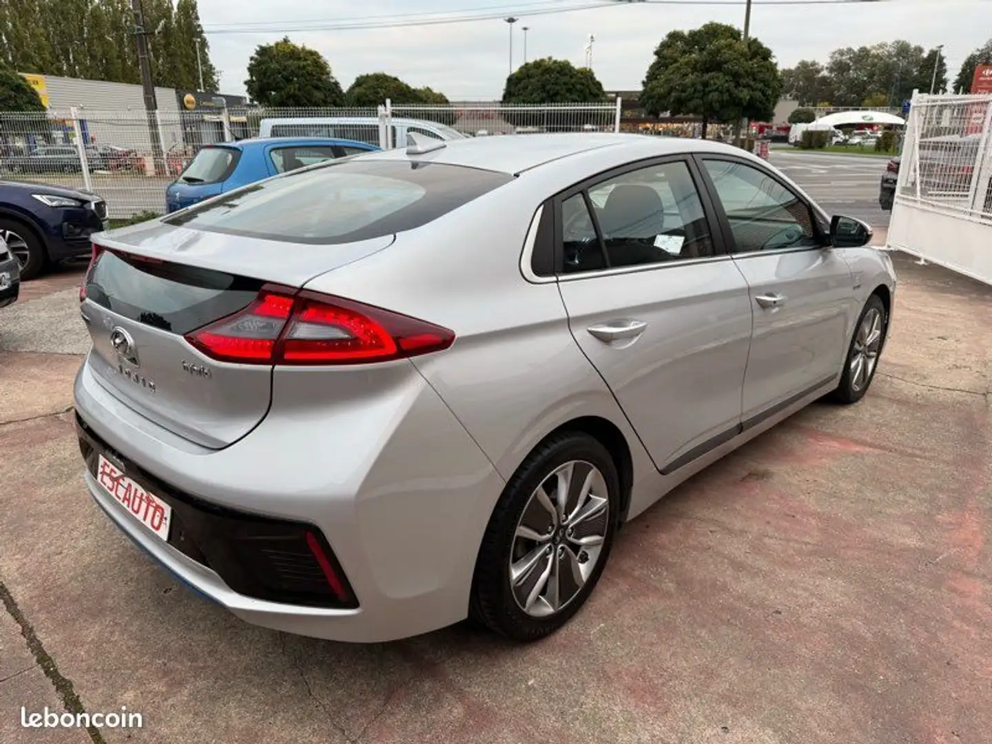 Hyundai IONIQ EXÉCUTIVE 1,6 HYBRID 141Cv 91000 KMS - 2