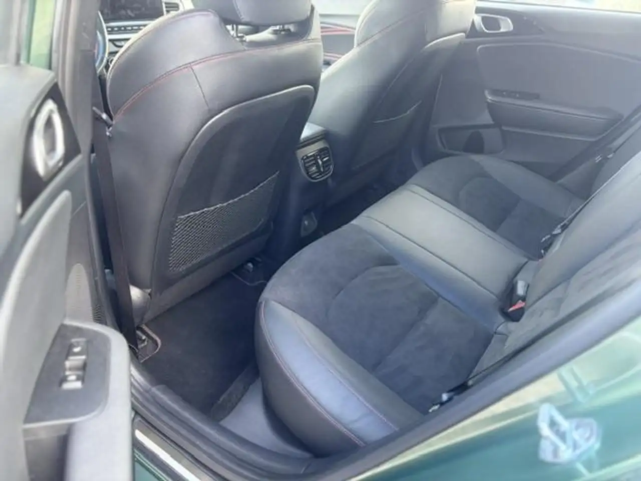 Kia ProCeed / pro_cee'd Proceed 1.6 T-GDI GT (EURO 6d) 12