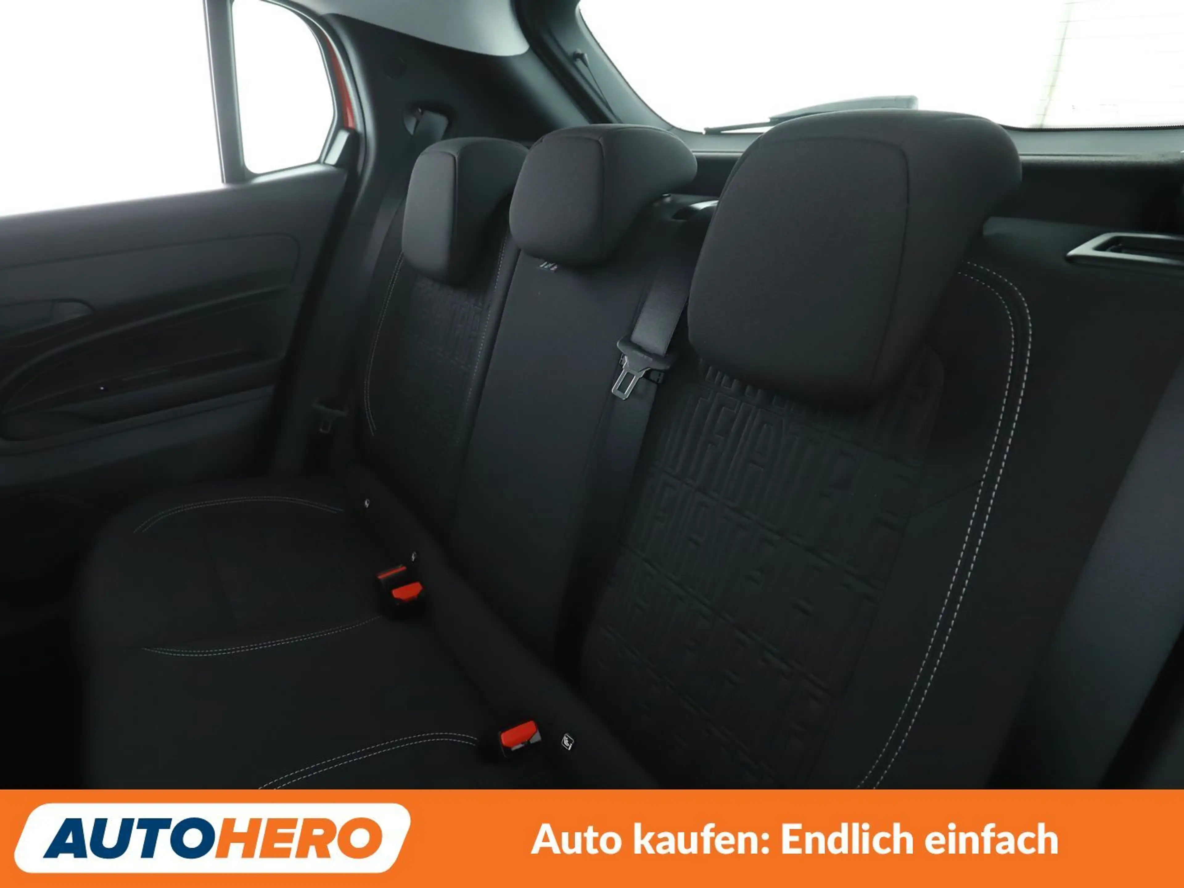 Fiat 600 1.2 Sonderedition Aut.*NAVI*TEMPO*PDC*SHZ* — photo 14