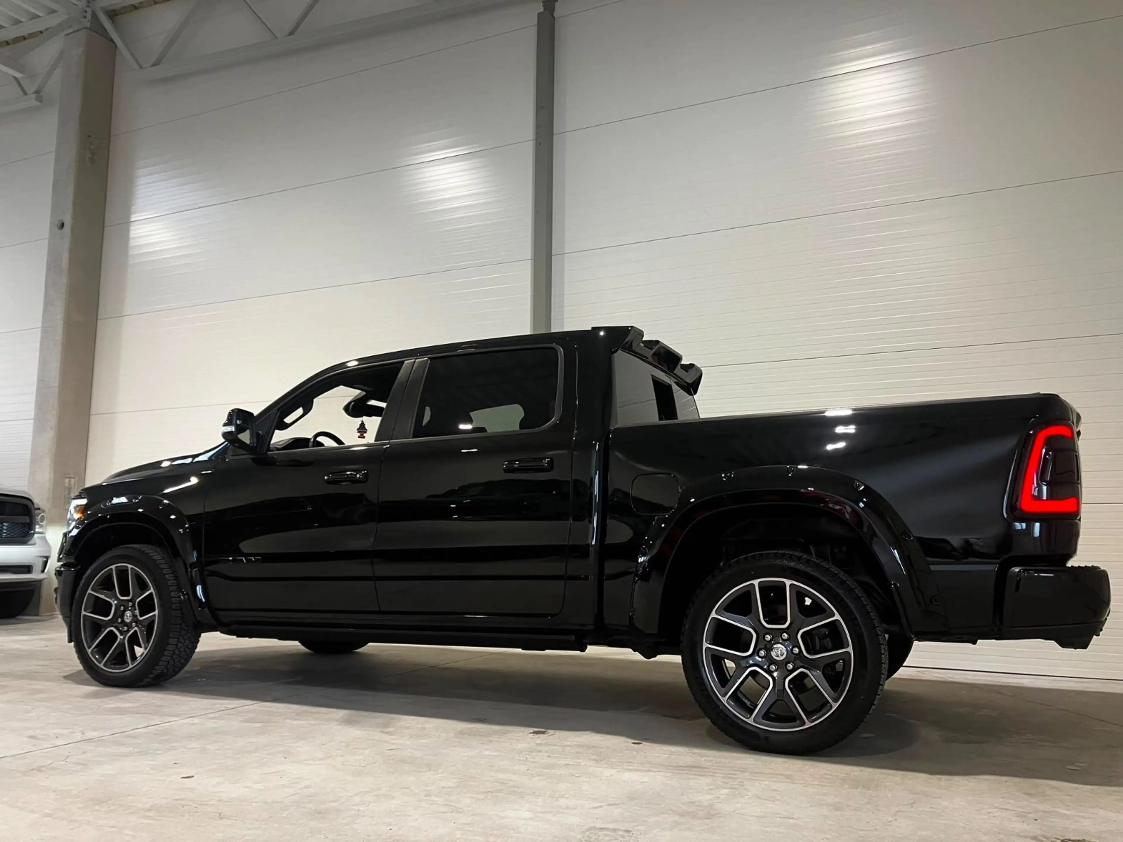 Dodge RAM 5,7 SPORT NIGHT CREWCAB 4x4 EU GAS LPG — photo 7