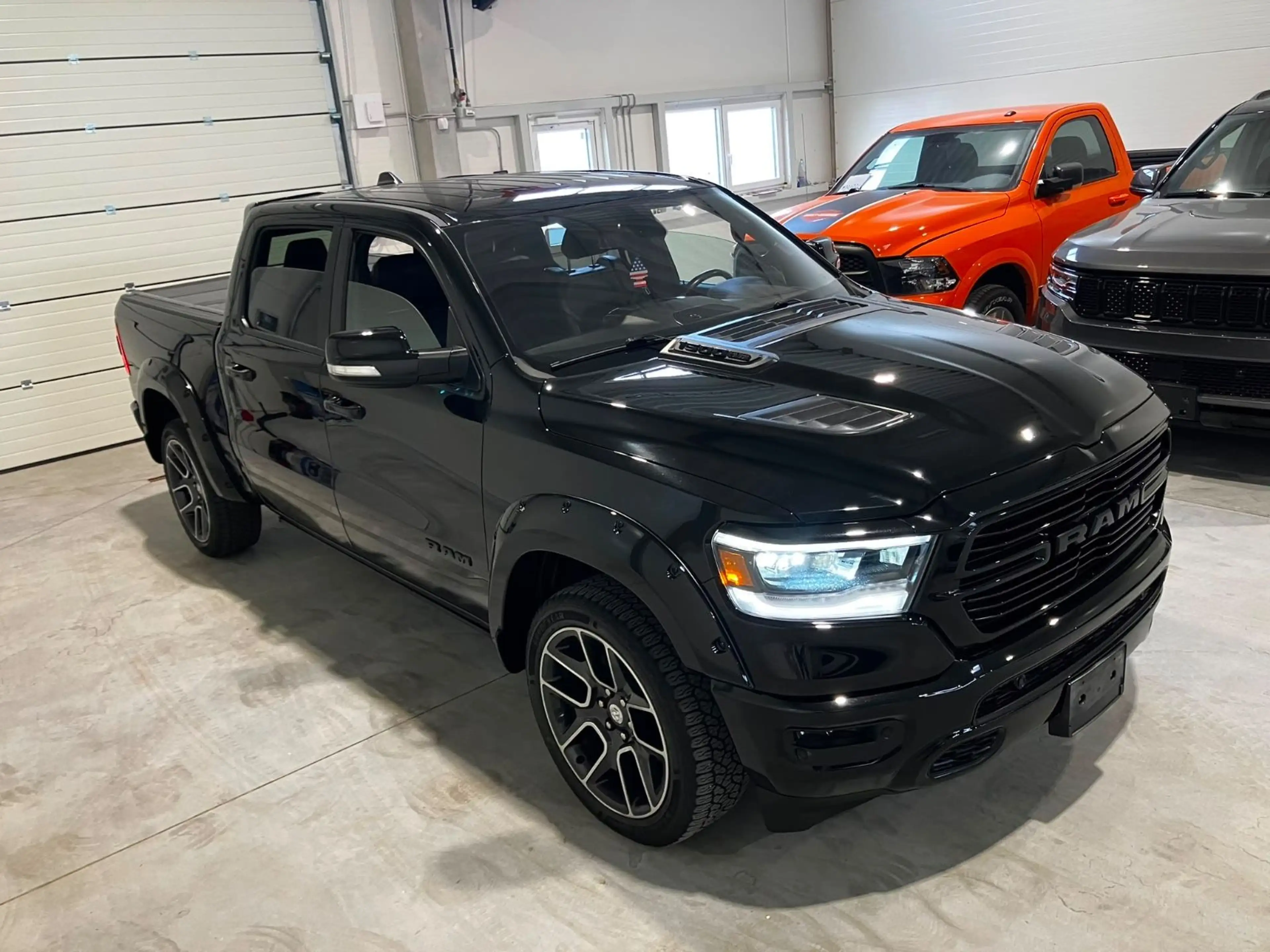 Dodge RAM 5,7 SPORT NIGHT CREWCAB 4x4 EU GAS LPG — photo 2
