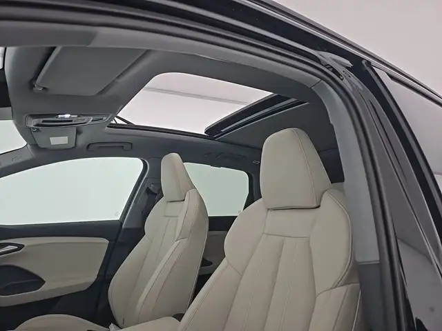 Audi Q6 view 12