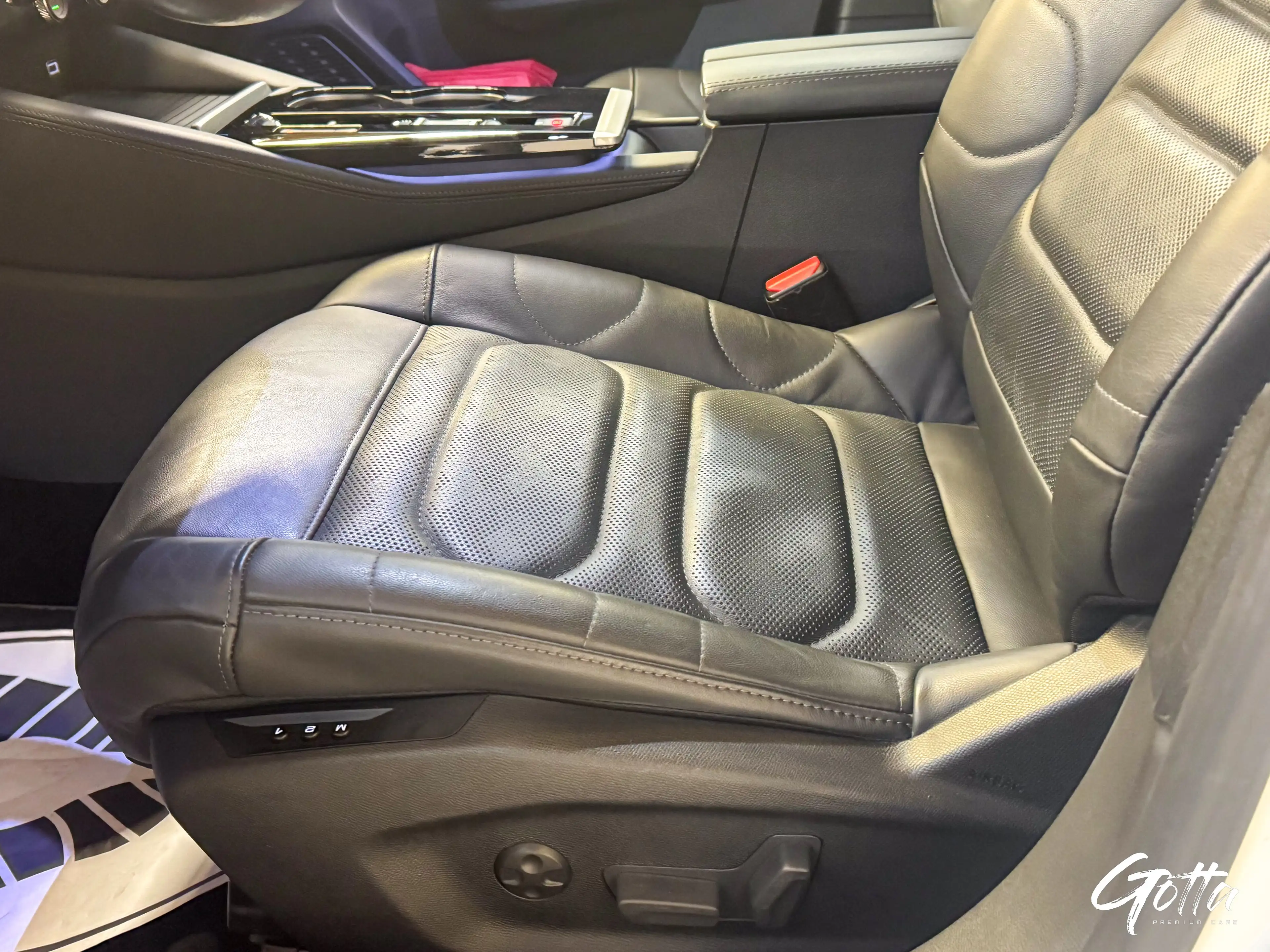 Citroen C5 X 1.6 180CH B.Auto**Shine Pack S/CUIR/CAMERA360/12M — photo 5