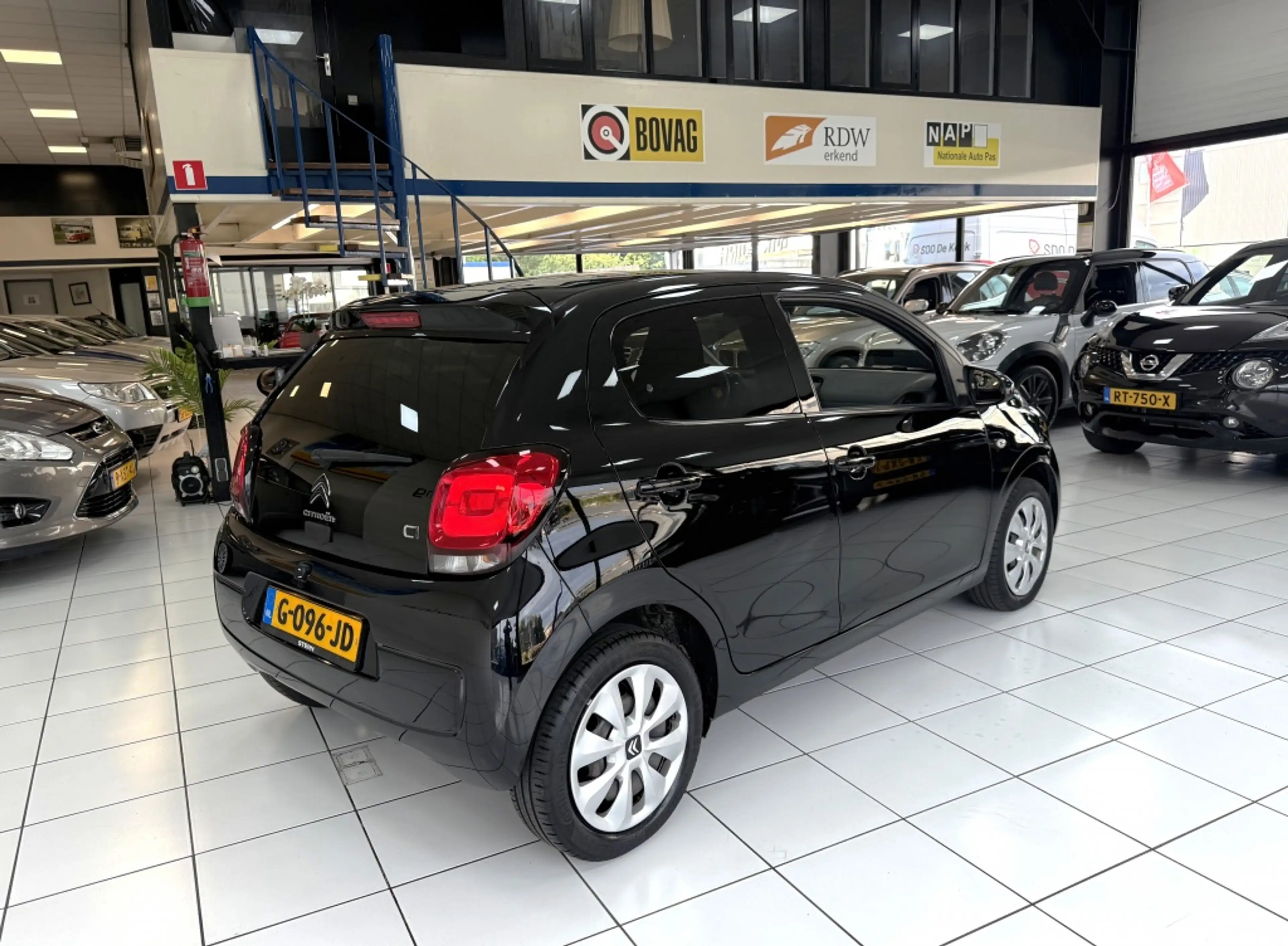Citroen C1 1.0 VTi Feel Airco — photo 14
