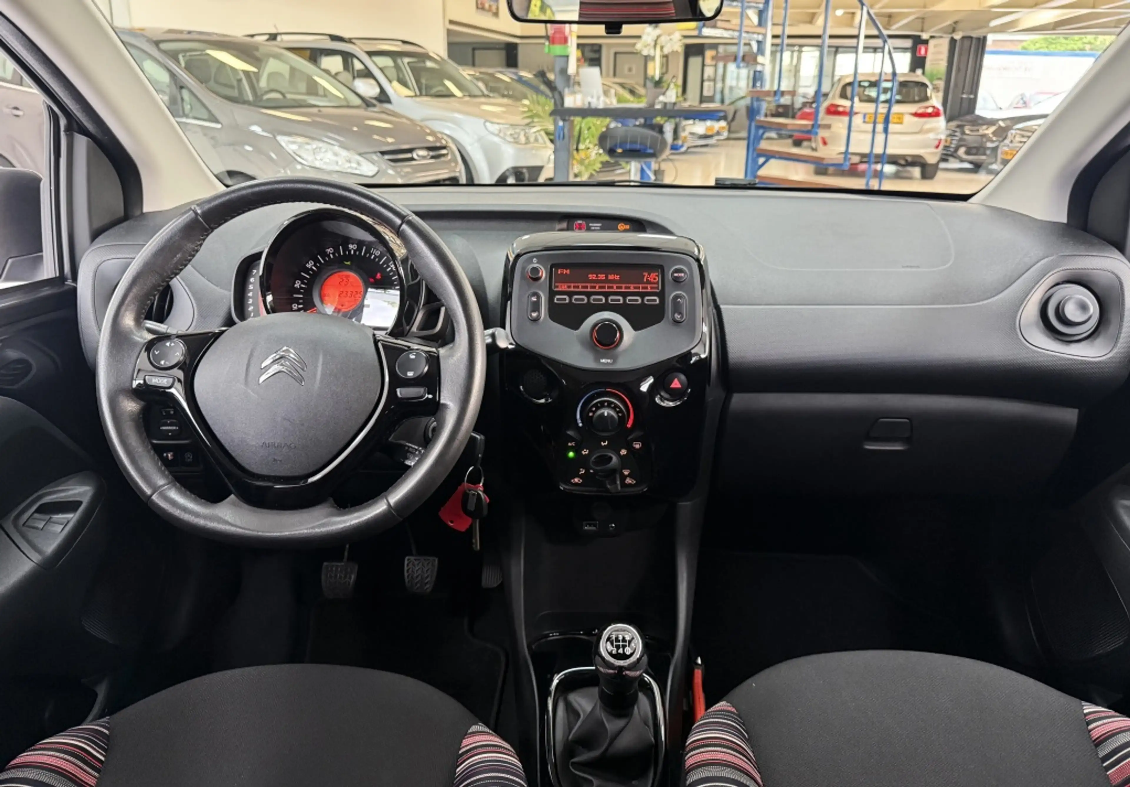 Citroen C1 1.0 VTi Feel Airco — photo 17