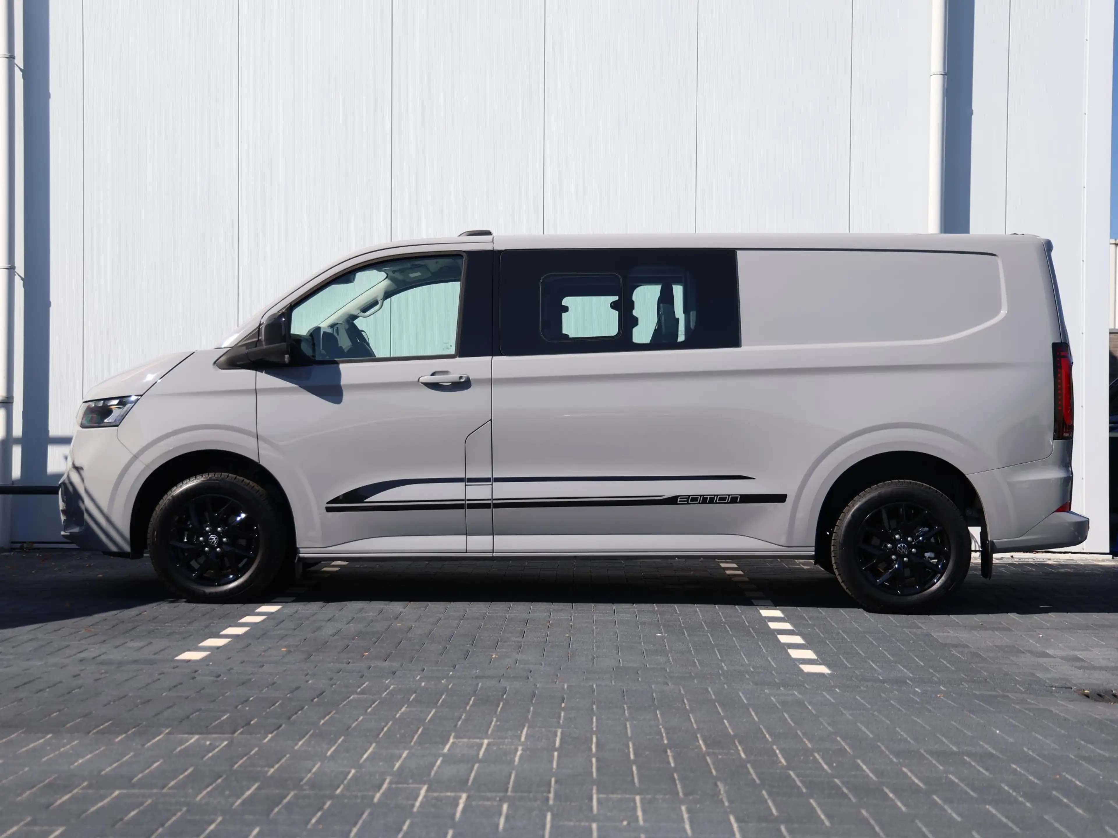 Volkswagen Transporter e-Transporter Dubbele cabine L2H1 Edition 64 kWh 2 — photo 11