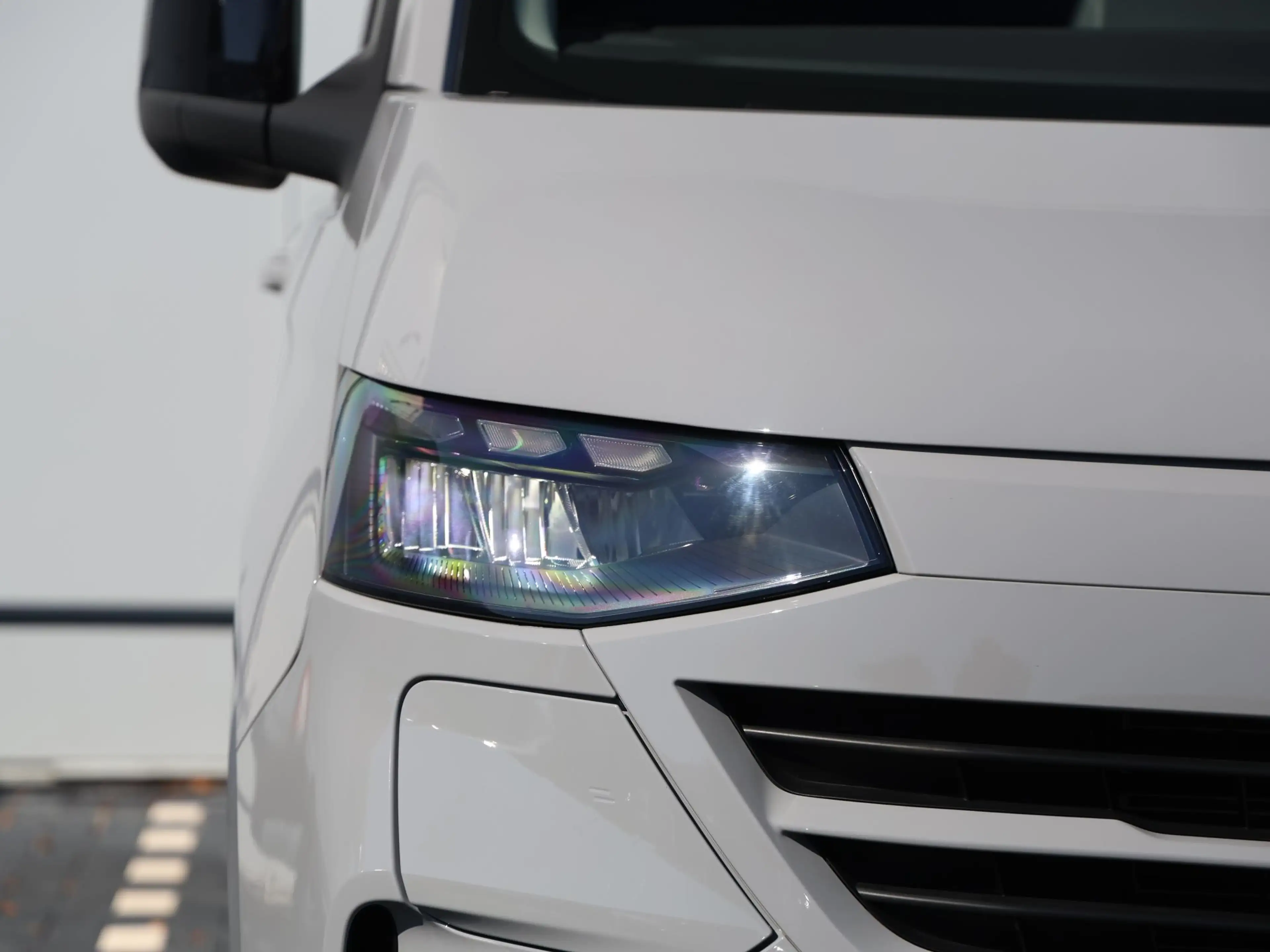 Volkswagen Transporter e-Transporter Dubbele cabine L2H1 Edition 64 kWh 2 — photo 14