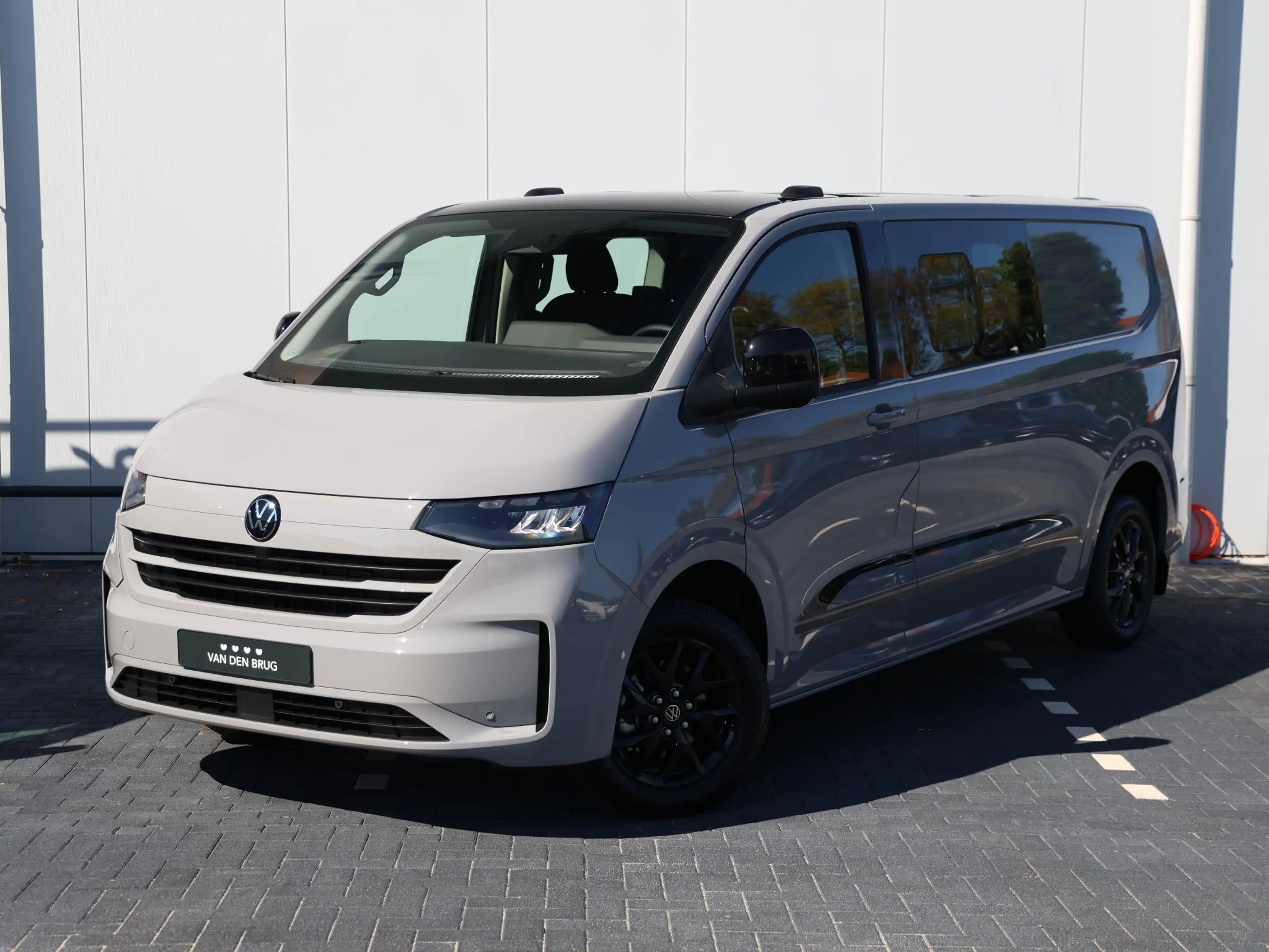Volkswagen Transporter e-Transporter Dubbele cabine L2H1 Edition 64 kWh 2 — photo 10