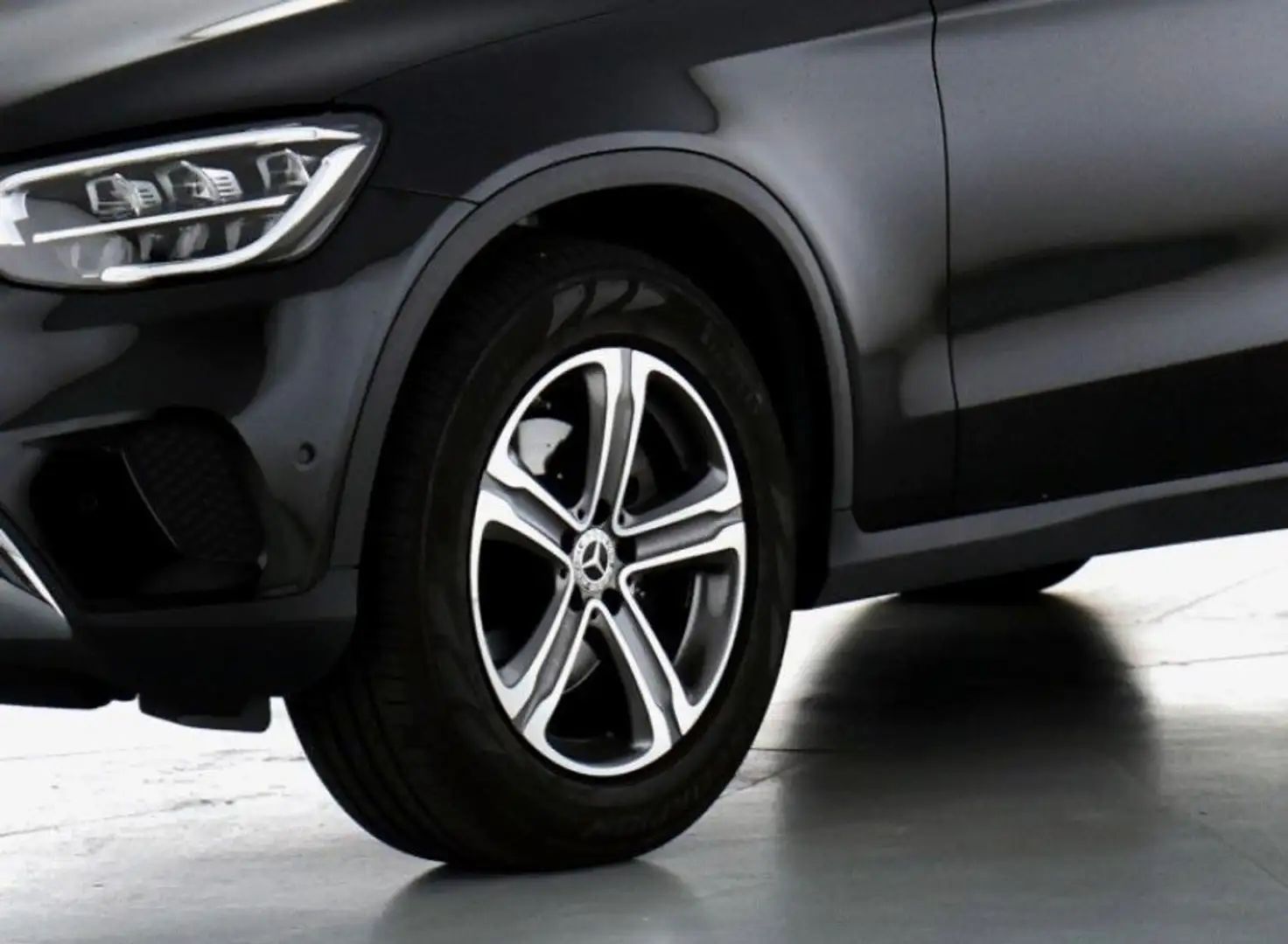 Mercedes-Benz GLC 220 d 4Matic*LIGHT*Infotainment*ParkPaket Noir - 2