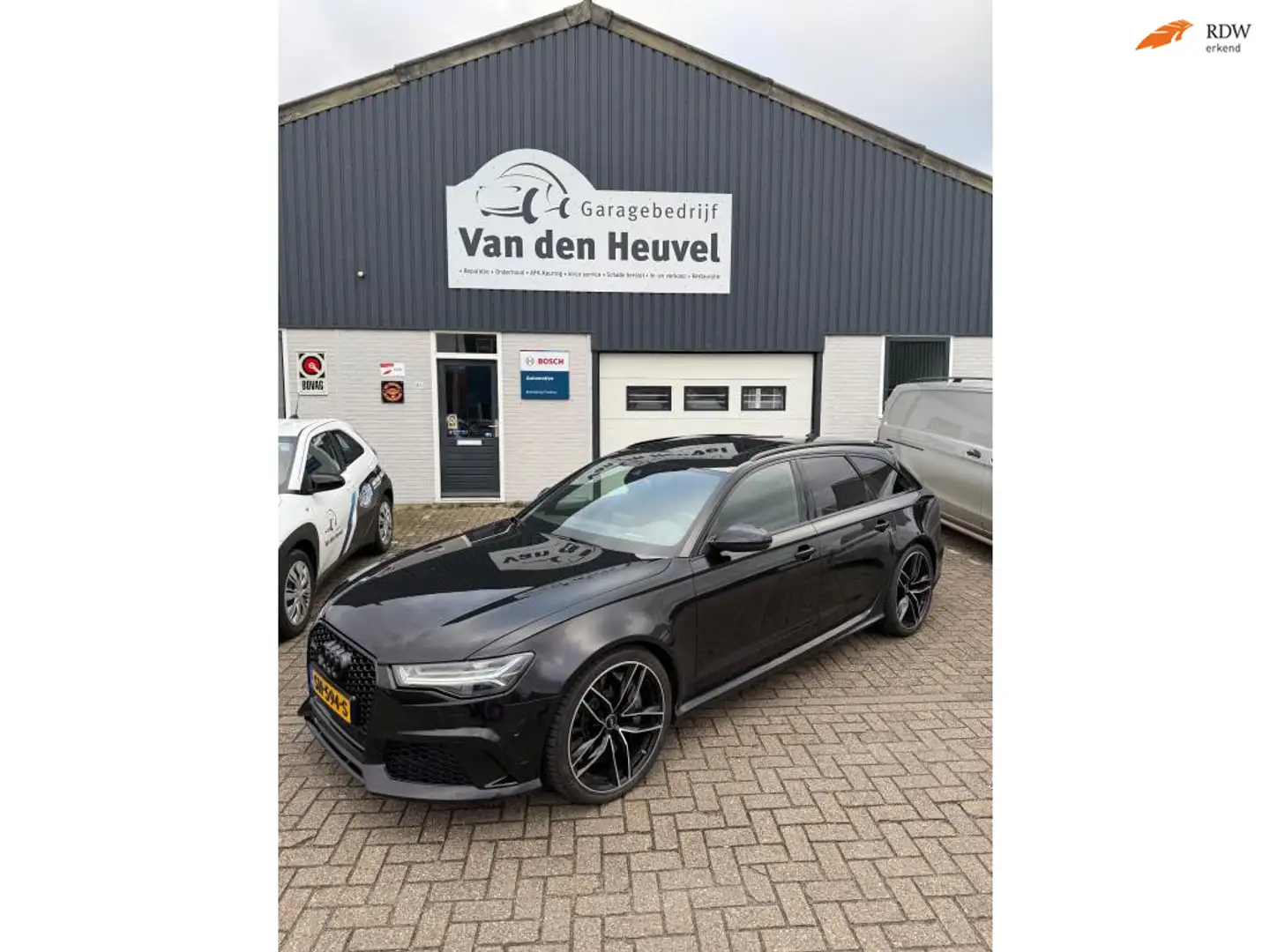 Audi RS6 A6 Avant 4.0 TFSI quattro Pro Line Plus Zwart - 1