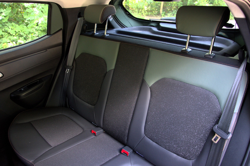 Dacia Spring Extreme 65 26.8 kWh , Navi, Camera, Apple, Cruise — photo 13