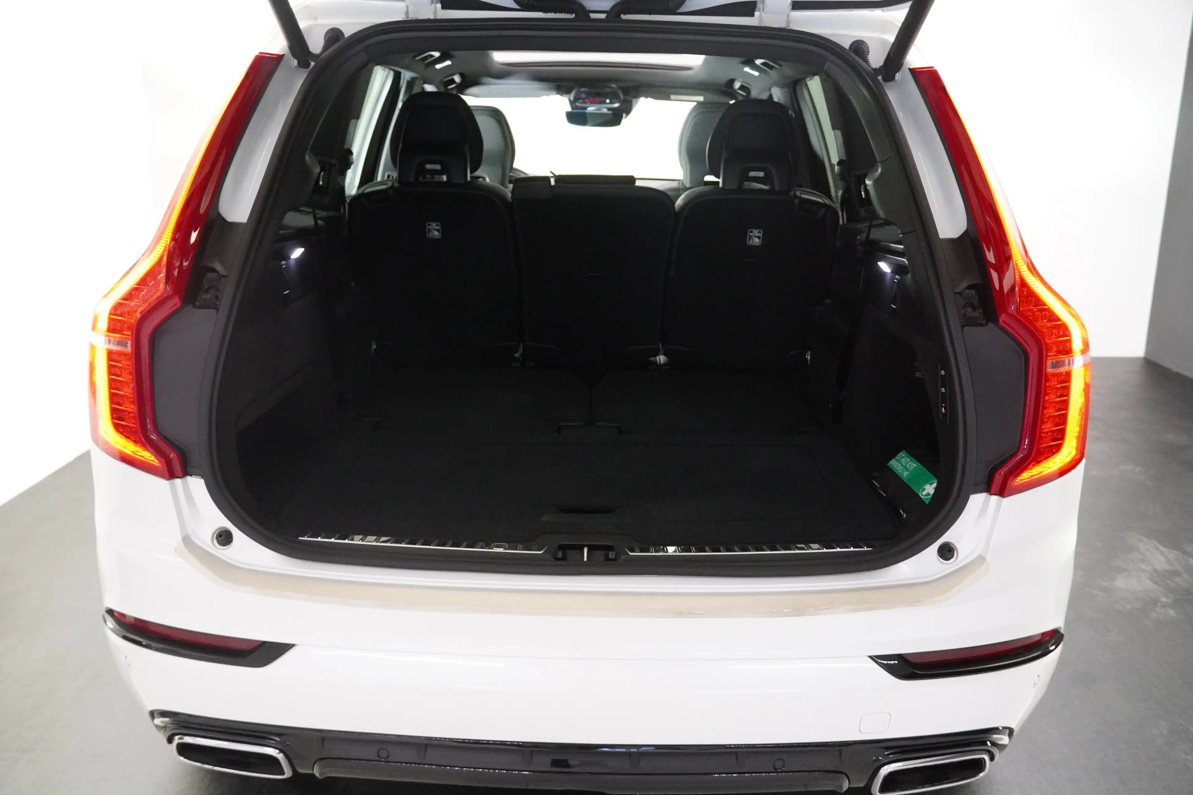 Volvo XC90 XC90 D5 AWD R-Design — photo 29