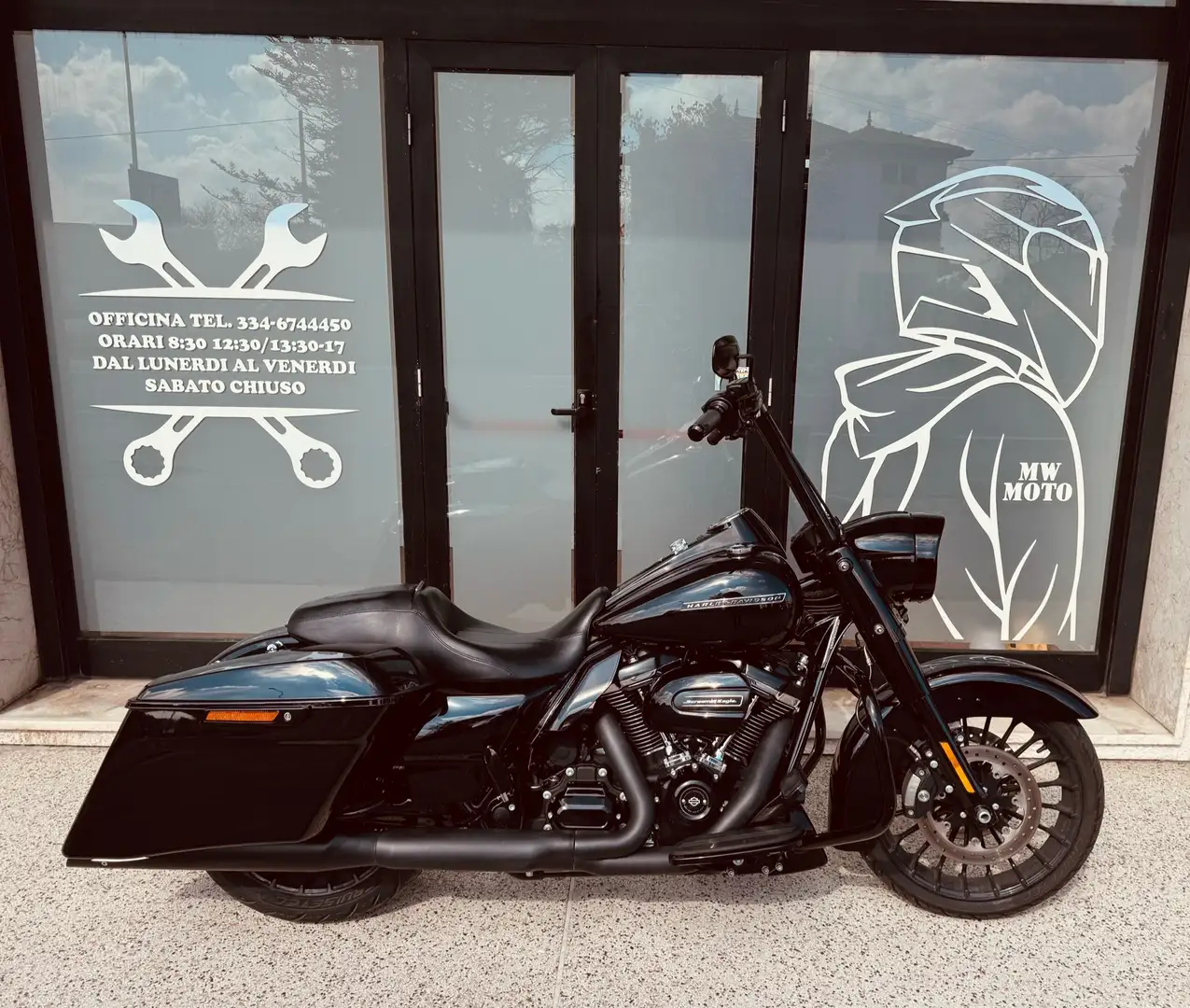 Harley-Davidson Road King Special - 1
