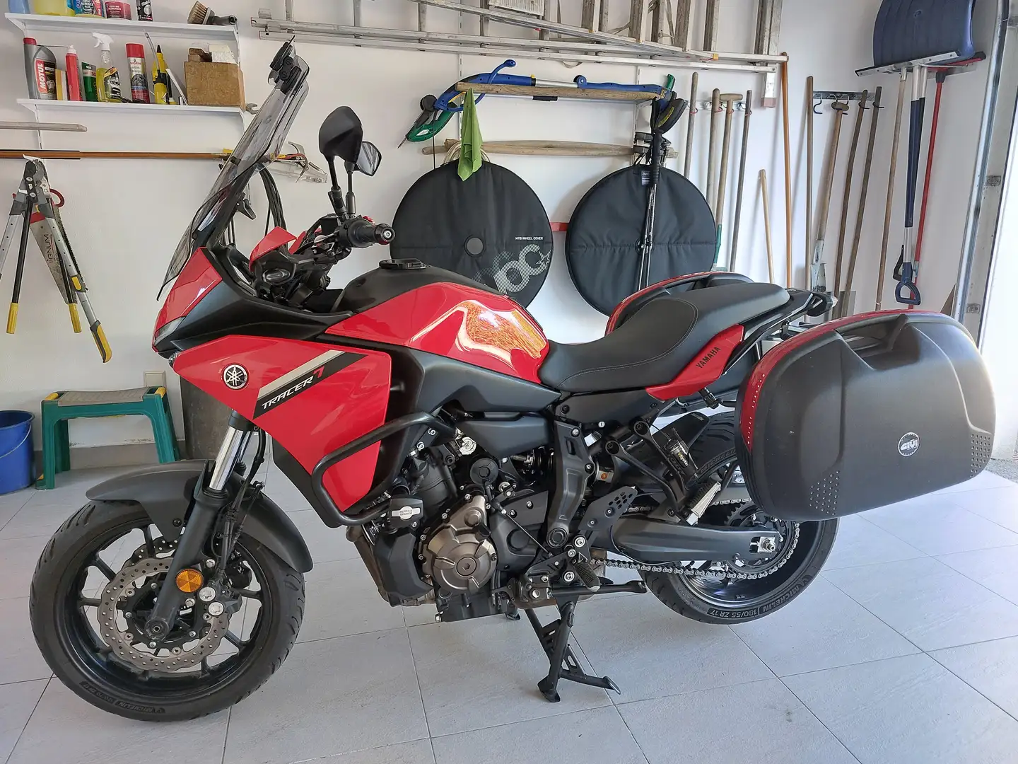 Yamaha Tracer 7 Roşu - 1