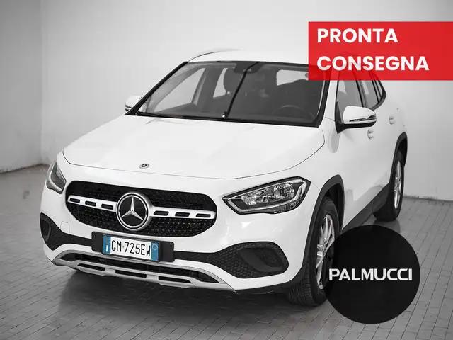 Mercedes-Benz GLA 180 GLA 180 d Automatic Business