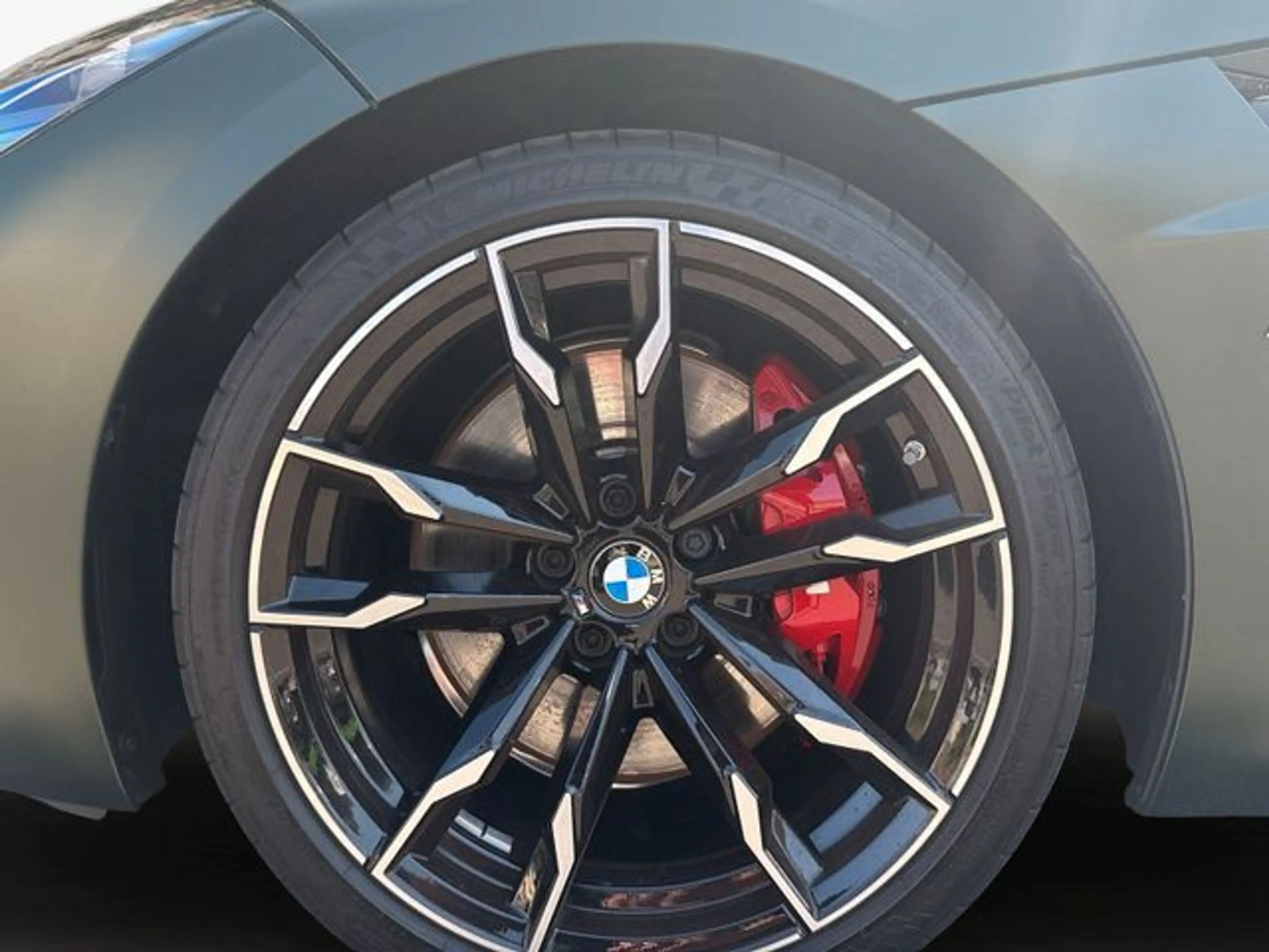 BMW Z4 Z4 M40i Pure Impulse*Frozen Deep Green metallic* — photo 3