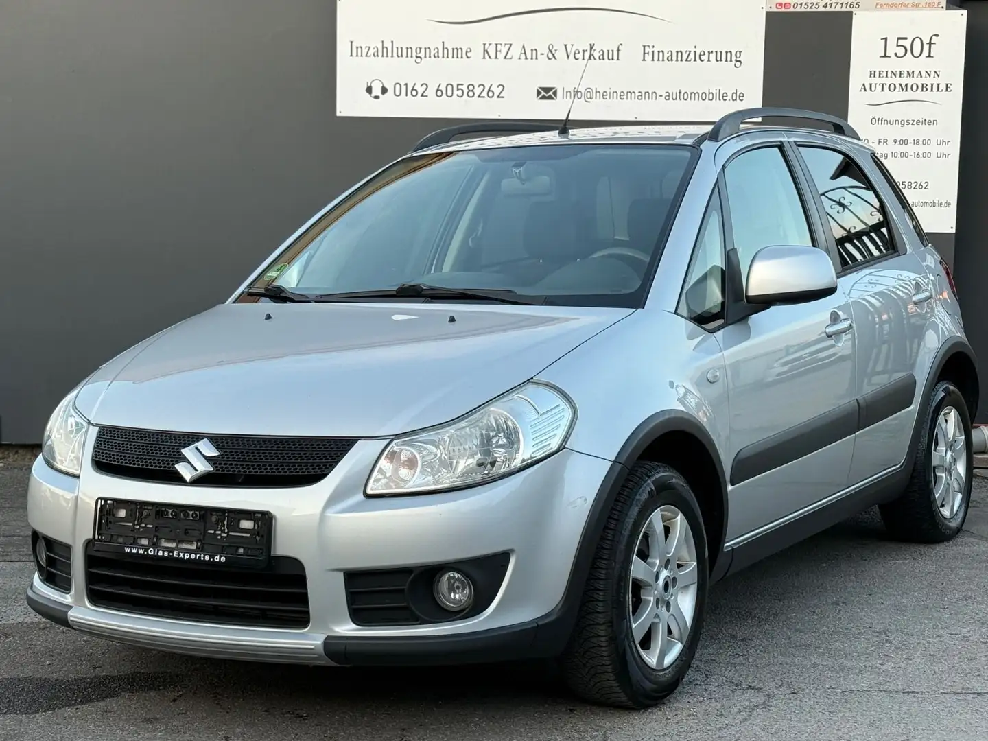 Suzuki SX4 1.6 VVT Aut. *1-HAND*ALUFELGEN*KLIMA*KEYLESS Gris - 1