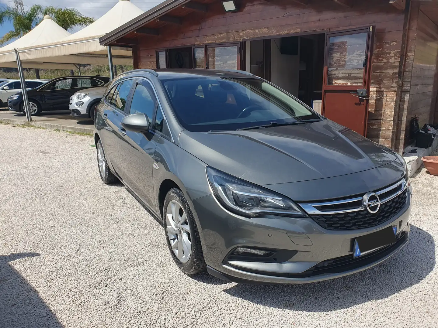 Opel Astra 1.6 CDTi 110CV Start&Stop Sports Tourer Innovation Gris - 1