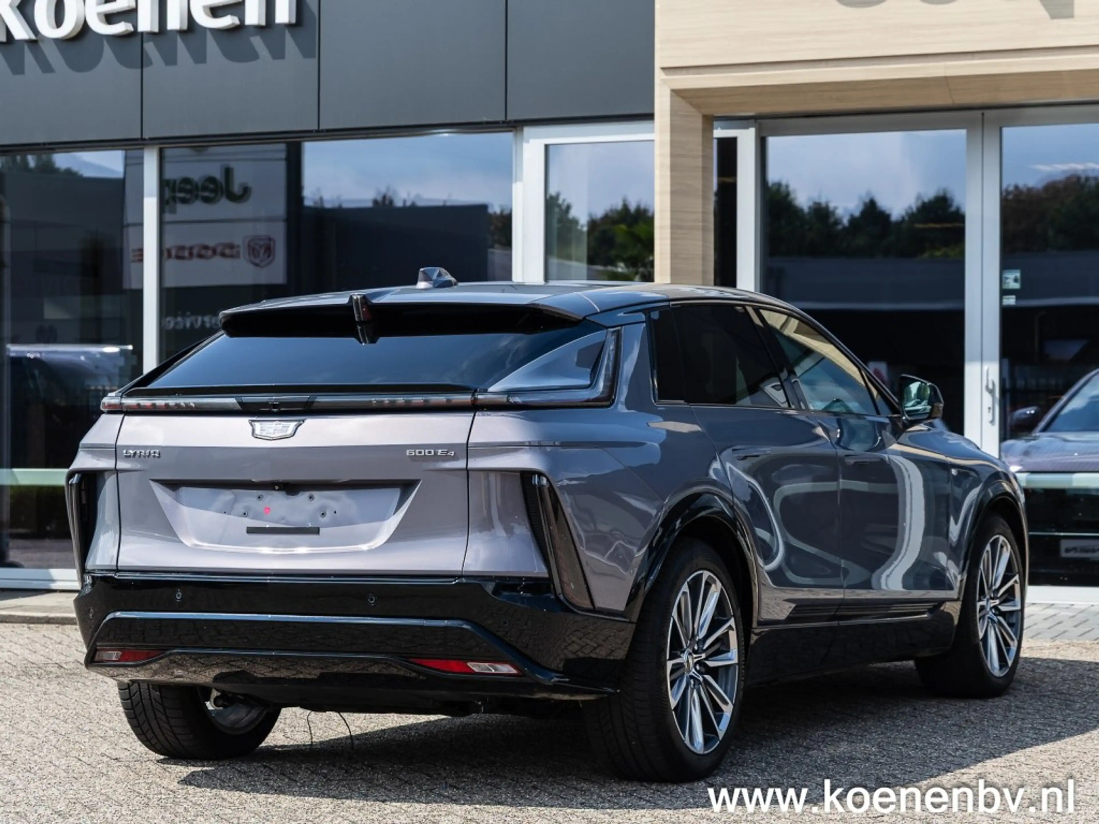 Cadillac Lyriq Sport Level 3 600 E4 AWD 528PK EV/ 530 KM WLTP Act — photo 8