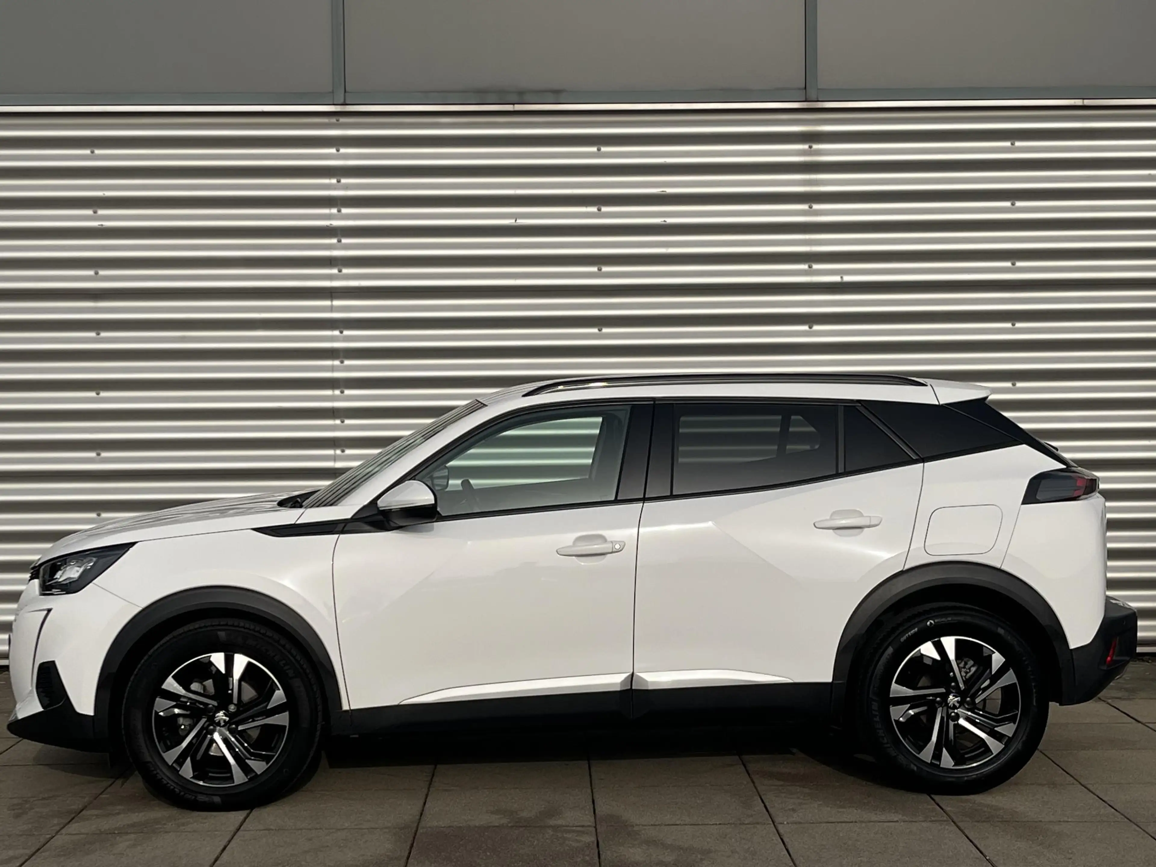 Peugeot 2008 1.2 PureTech Allure | Cruise Control | Navigatie | — photo 4