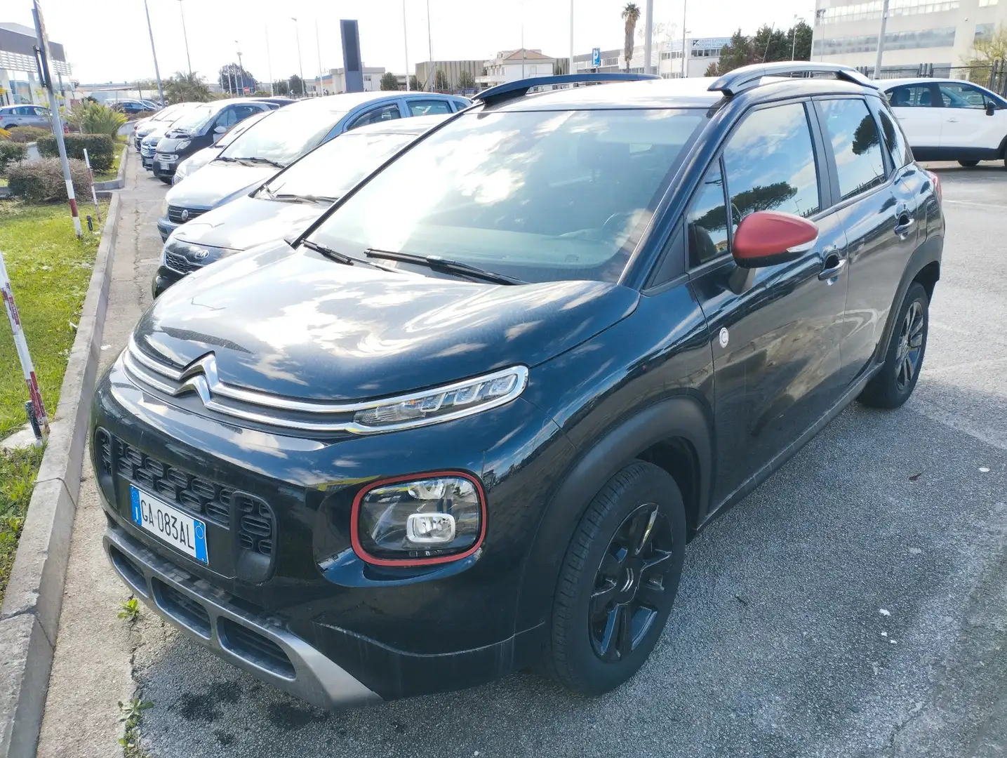 Citroen C3 Aircross 1200 110 CV Shine pack Černá - 1