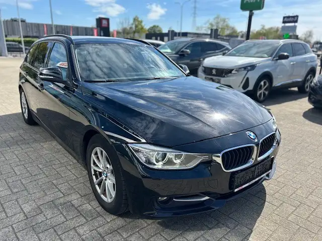 BMW 318 Touring 318 dA Performance Sport, camera, gps, xenon, autom. kofferklep