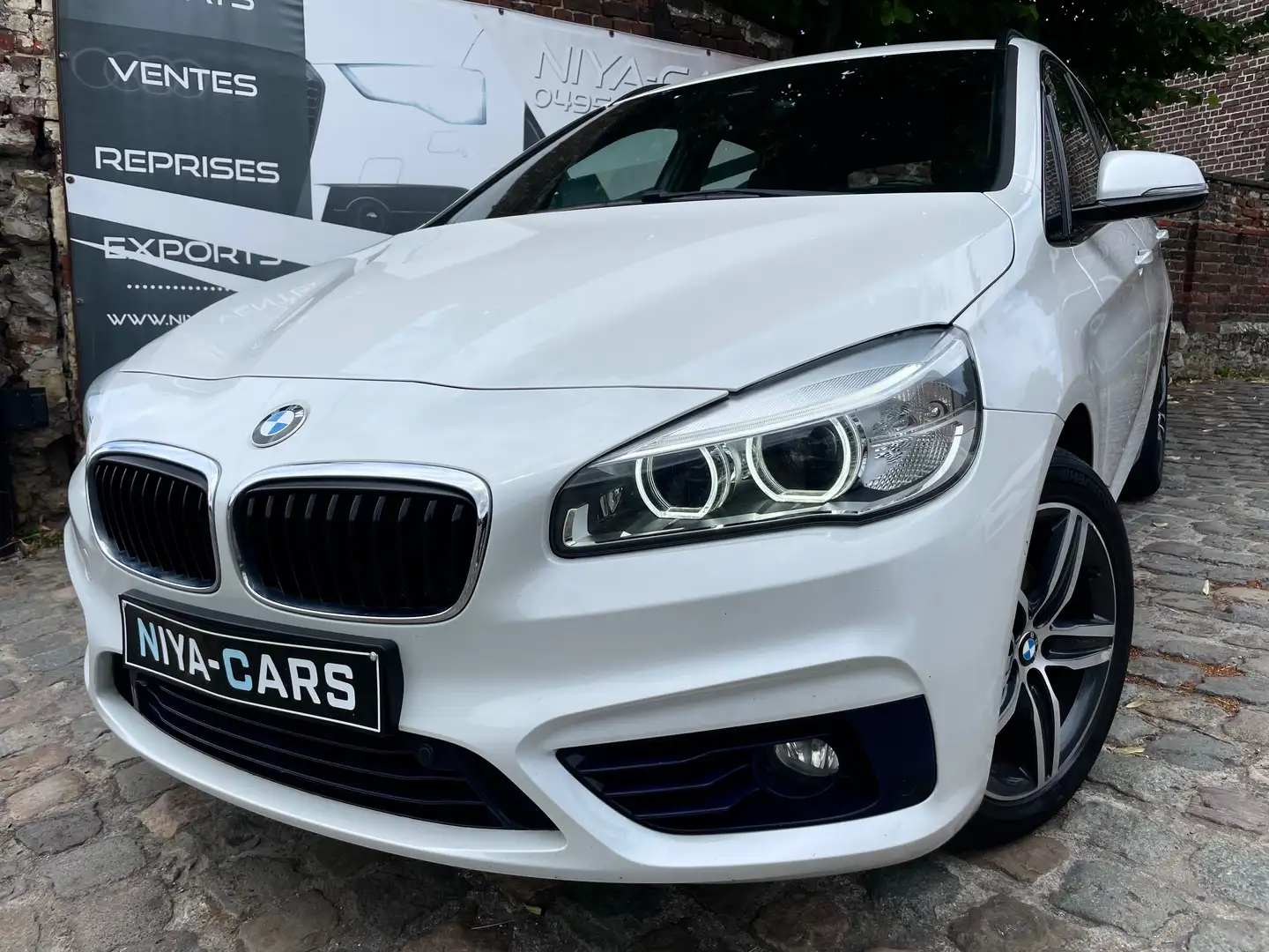 BMW 216 Active Tourer dA Edition ** GPS * XENON ** Wit - 1
