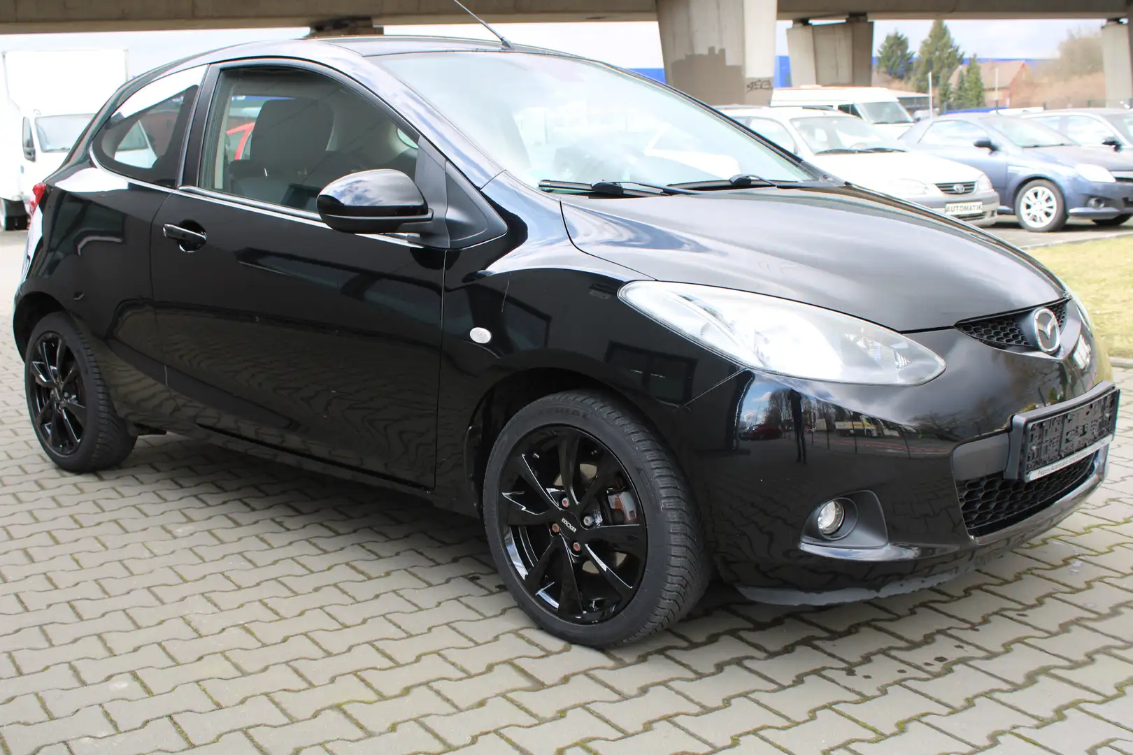 Mazda 2 1.5 Impression Sport (3-trg.) Schwarz - 2