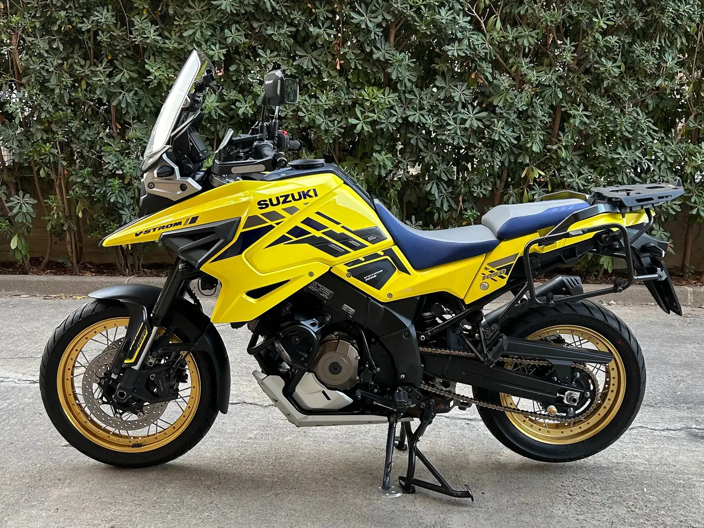Suzuki V-Strom 1050 XT Amarillo - 2